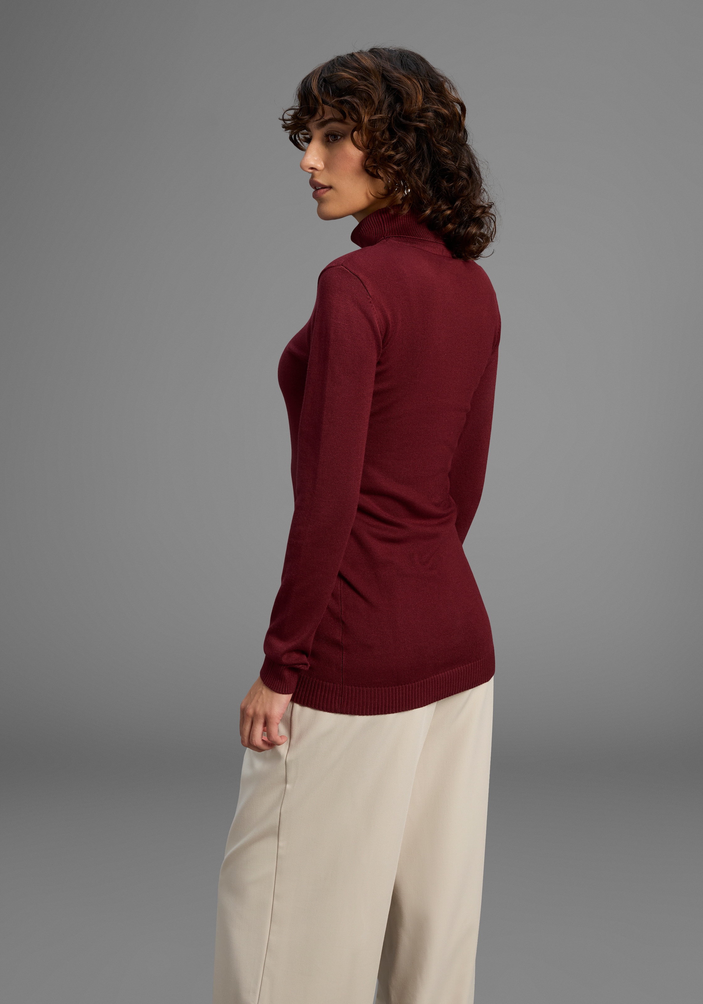 Laura Scott Rollkragenpullover, in figurbetonter Longform