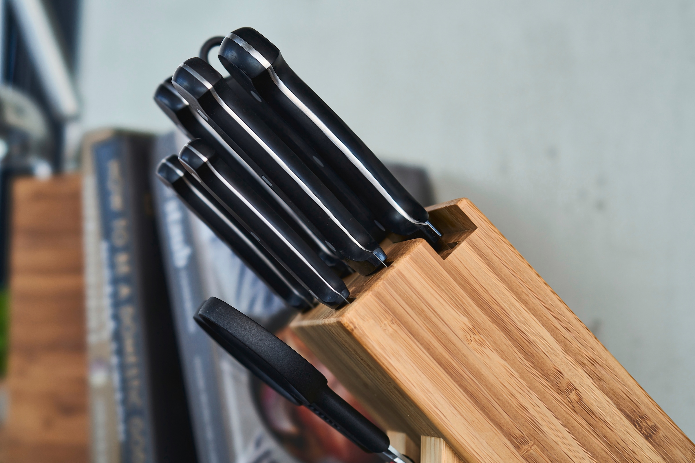 Zwilling Messerblock »TWIN Chef 2«, 8 tlg., Messerblock mit 5 Messern + 1 Schere + 1 Wetzstahl, Bambus
