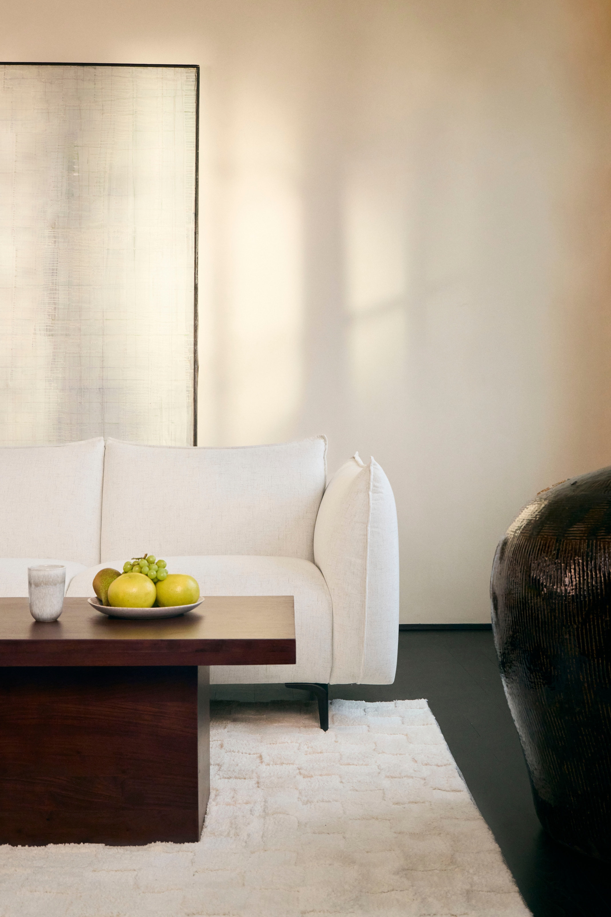 LeGer Home by Lena Gercke Couchtisch »Elfrieda«, hochwertiges Massivh., Akazie dunkelbr. lackie., 120x60cm, Säulenoptik
