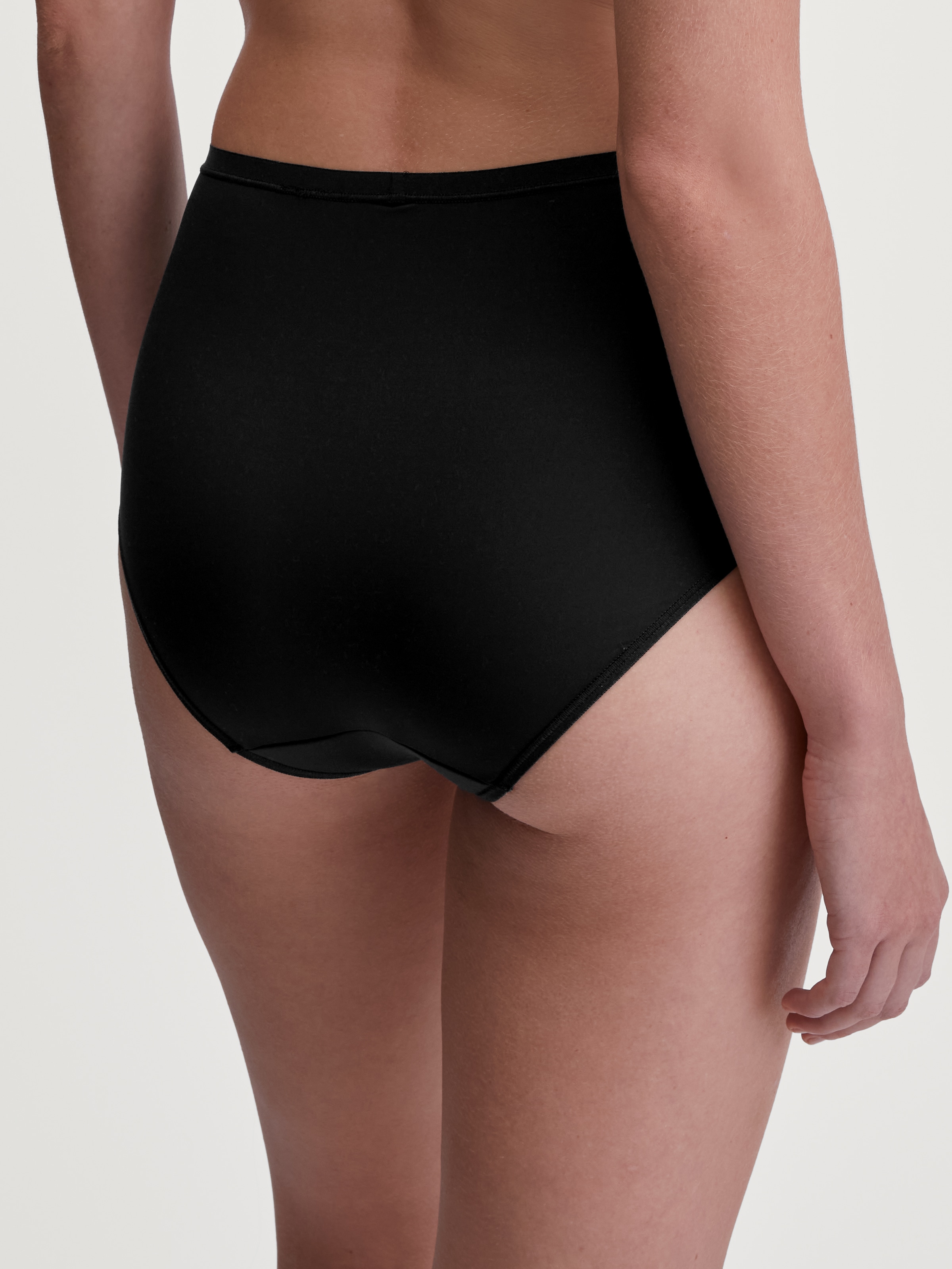 CALIDA Slip »Sleek Skin« elastischer Bund, hoher Schnitt, Single Jersey
