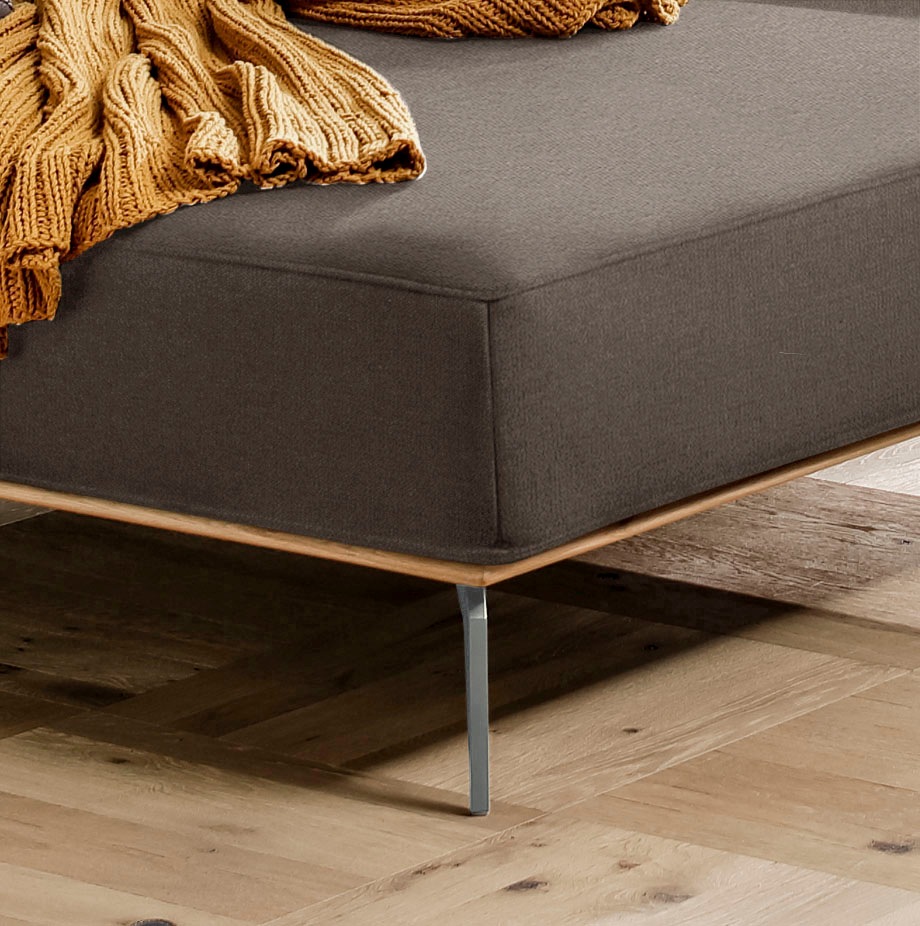 W.SCHILLIG Ecksofa »run, Designsofa mit tollem Sitzkomfort, bequem, L-Form«, mit elegantem Holzsockel, Füße in Silber matt, Breite 319 cm