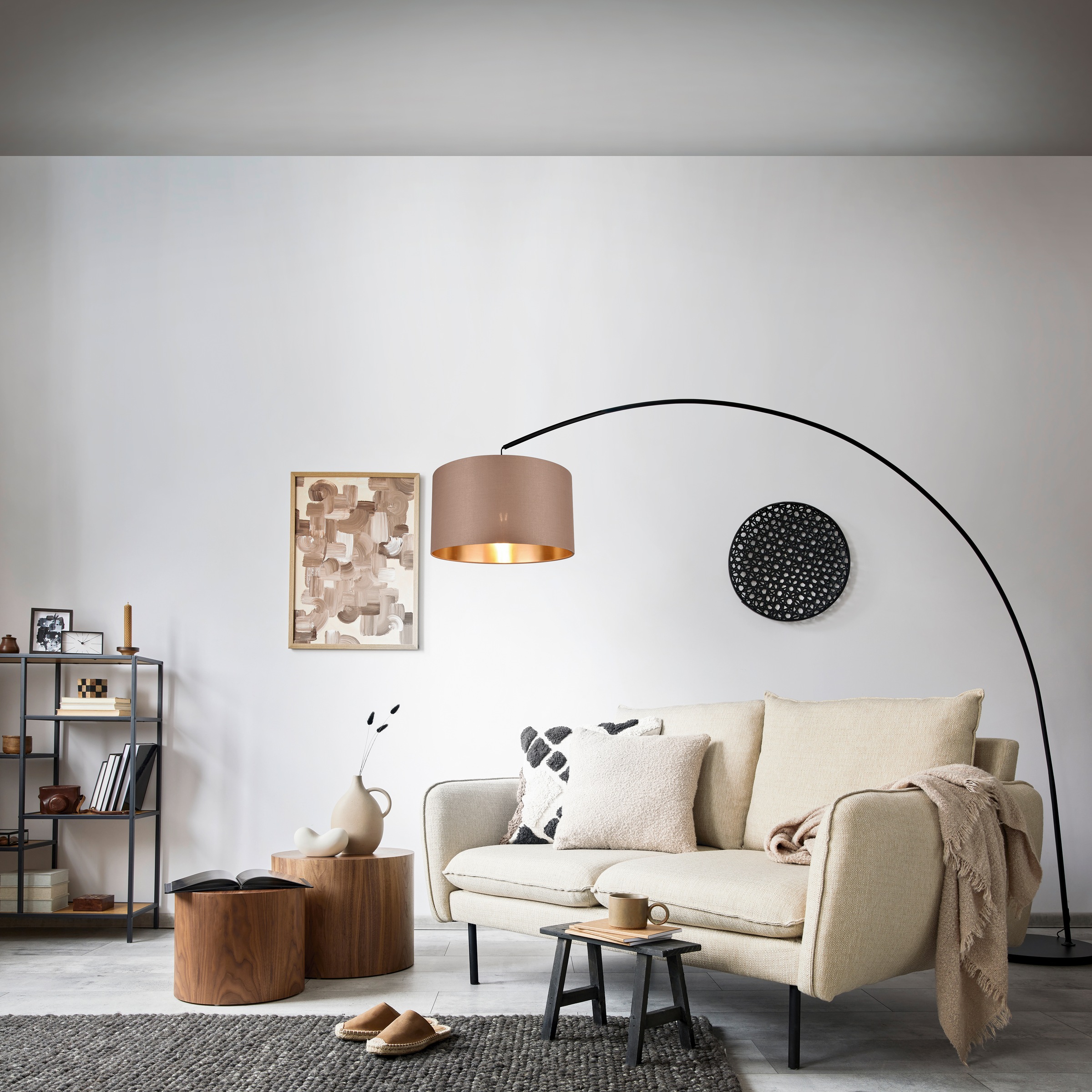 TRIO Leuchten Bogenlampe »MANSUR«, Bogenlampe mit Stoffschirm, exkl. 1x E27 max 60Watt, Fußschalter, Schirm taupe/gold