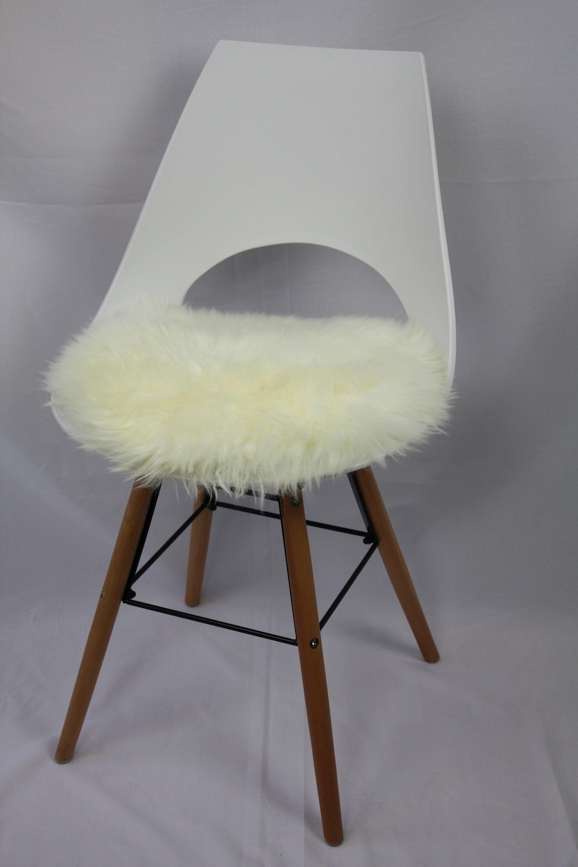 LUXOR living Stuhlkissen »Sitzauflage Lammfell«, Sitzauflage, eckig, 34x34  cm, echtes Lammfell, auch als 4er Set bequem und schnell bestellen