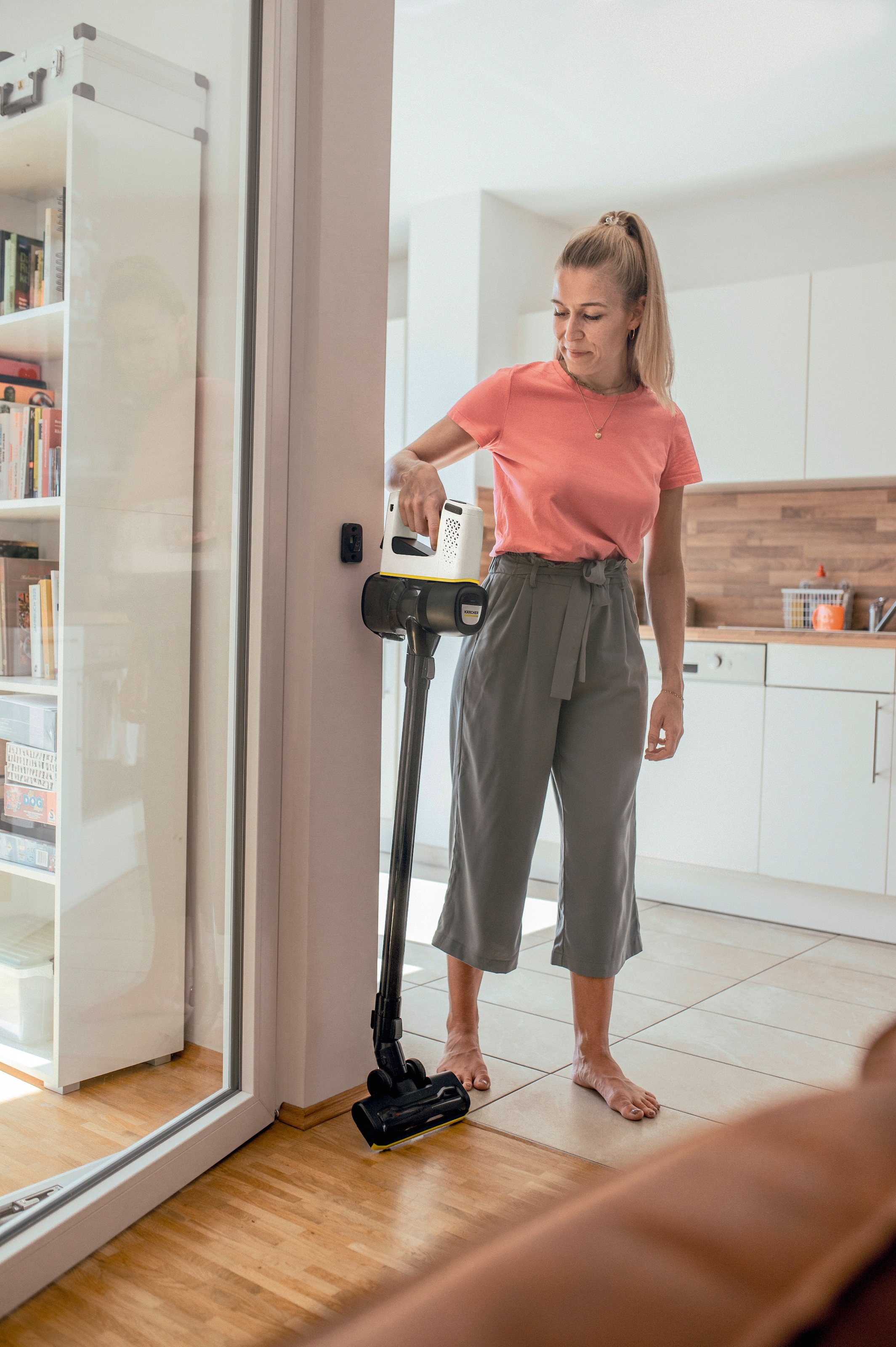 KÄRCHER Akku-Bodenstaubsauger »VC 4 Cordless myHome Pet *EU« eignet sich besonders gut für kleine Haushalte mit Haustieren.