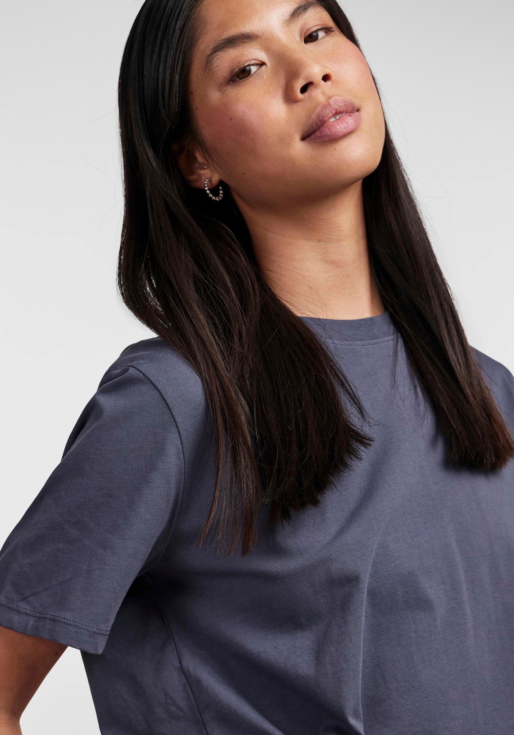 pieces Rundhalsshirt »PCRIA SS SOLID TEE NOOS BC«
