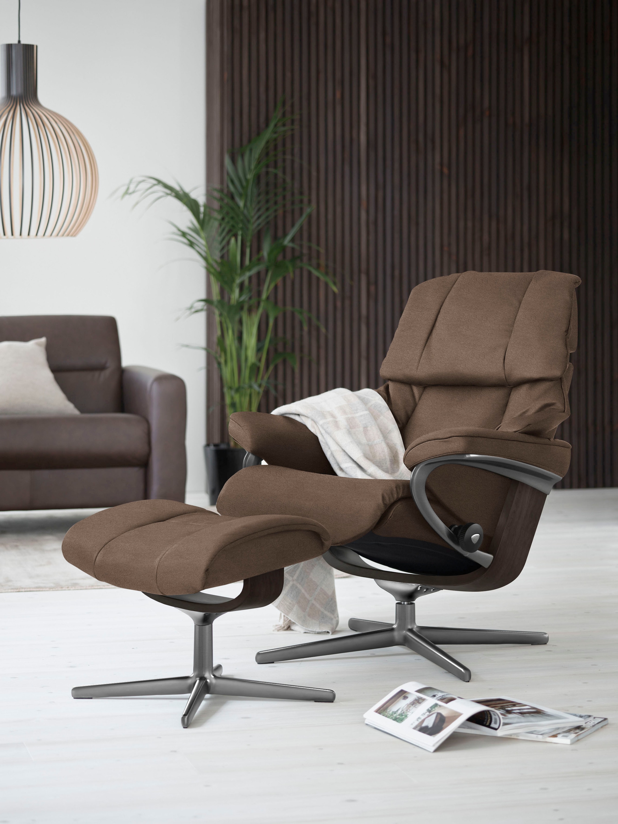 Stressless® Relaxsessel »Reno«, mit Cross Base, Größe S, M & L, Holzakzent günstig online kaufen