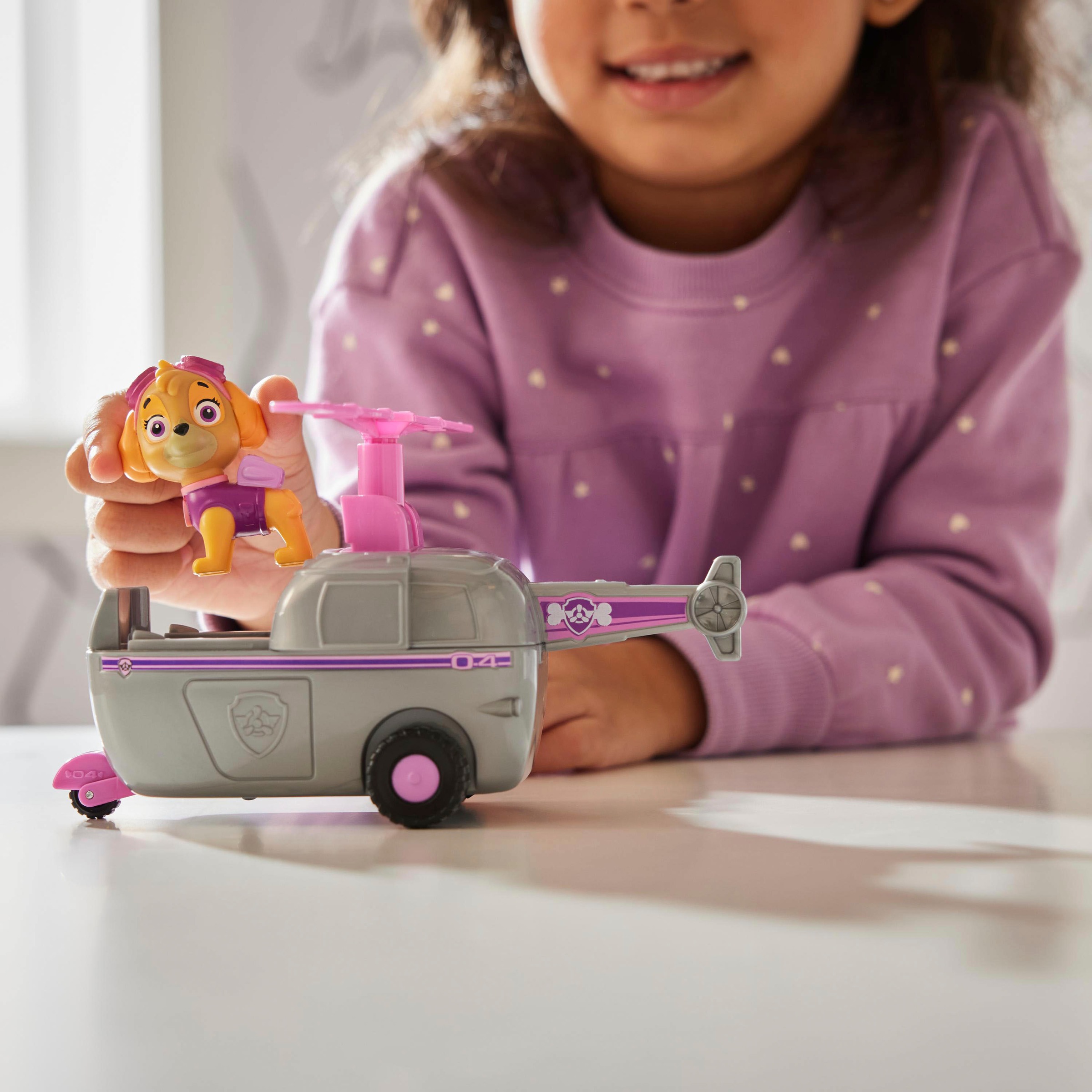 Spin Master Spielzeug-Auto »Paw Patrol - Sust. Basic Vehicle Skye«, zum Teil aus recycelten Material