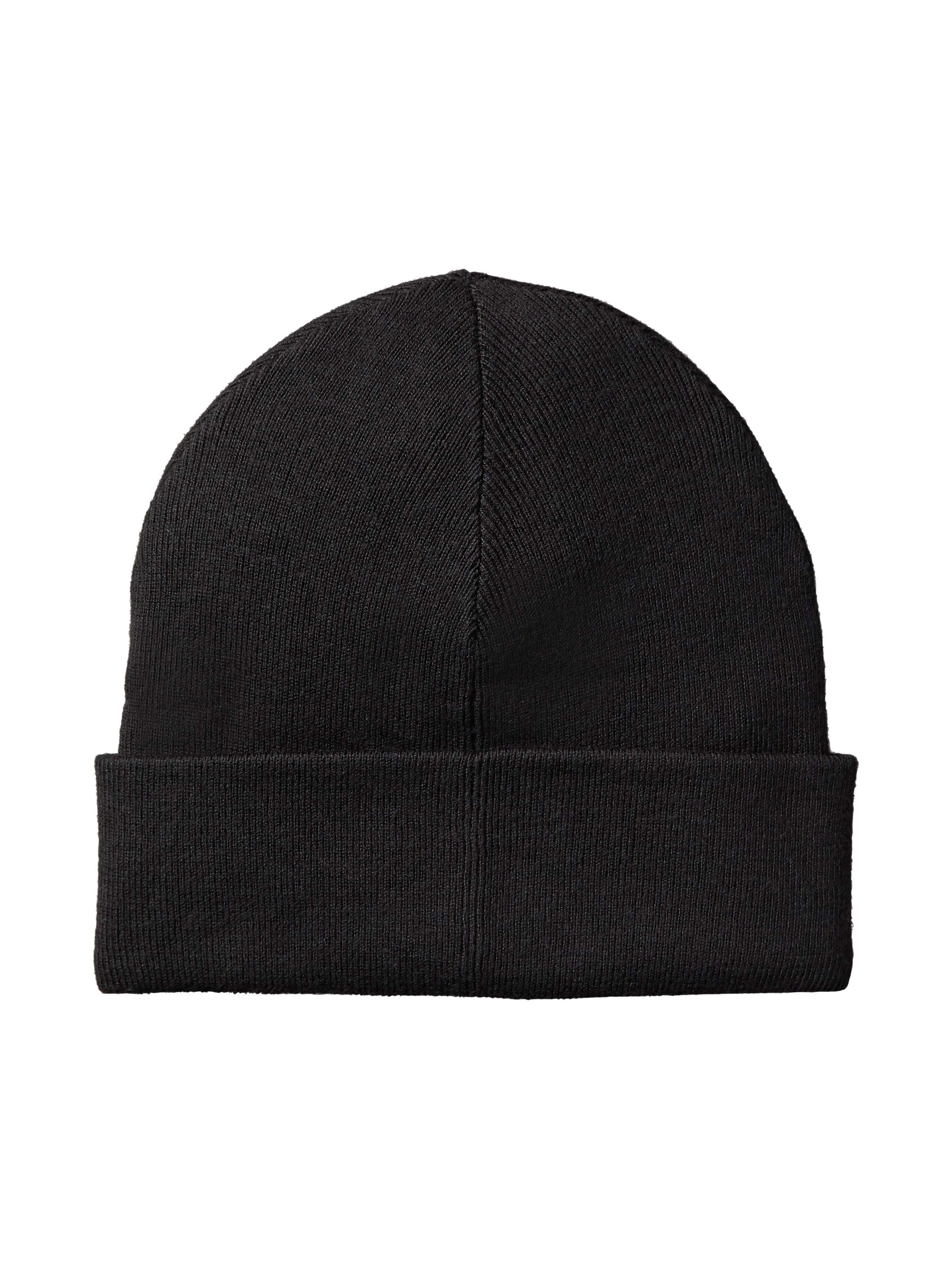 Calvin Klein Strickmütze »CK FINE RIB BEANIE« mit Markenlogo