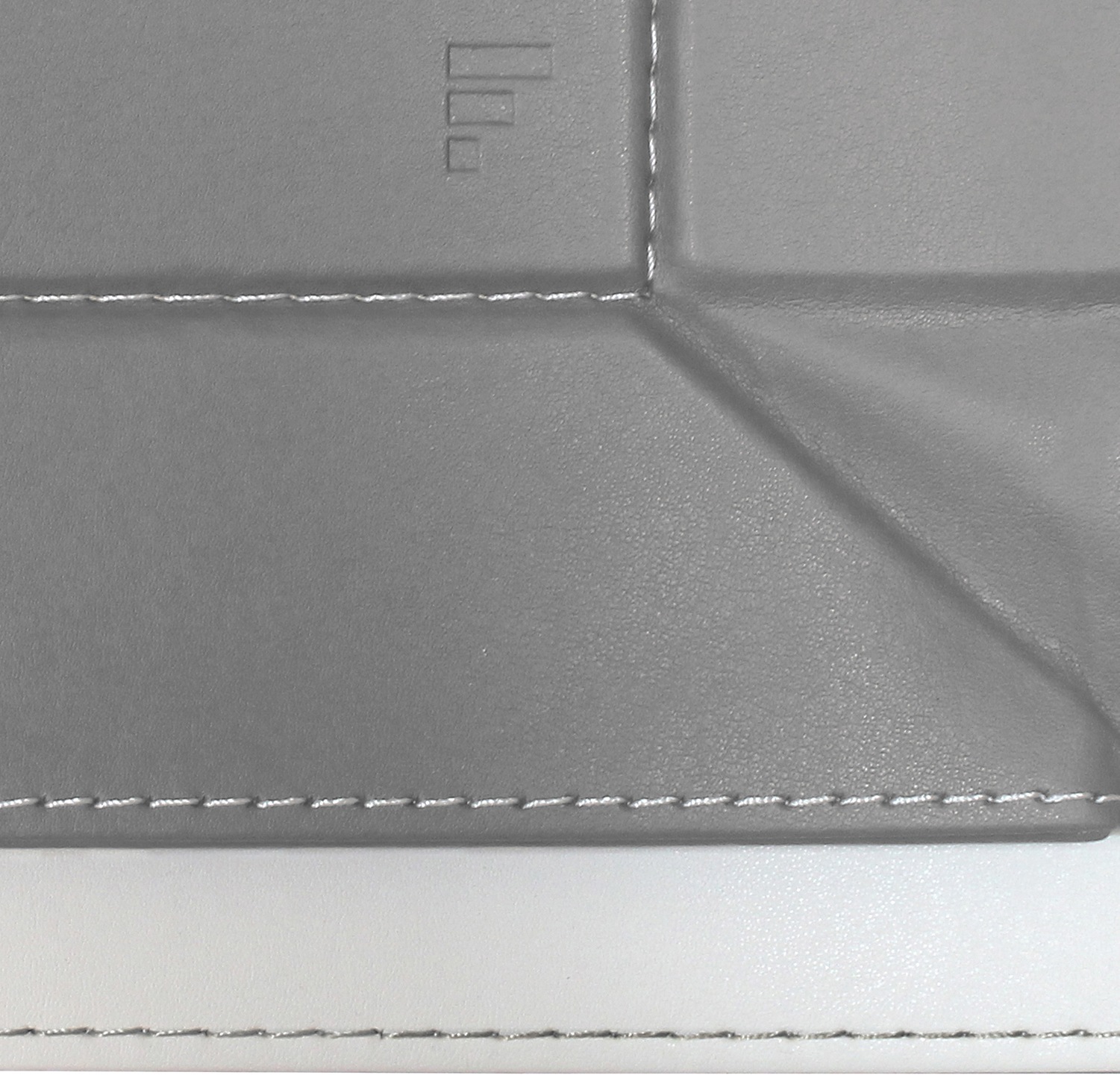 freeform Tablett »DUO, 2-farbiges Wendetablett, Tablett und Tisch-Set in einem, wendbar«, (1 tlg.), mit Doppelfunktion, pflegeleicht und kann platzsparend verstaut werden