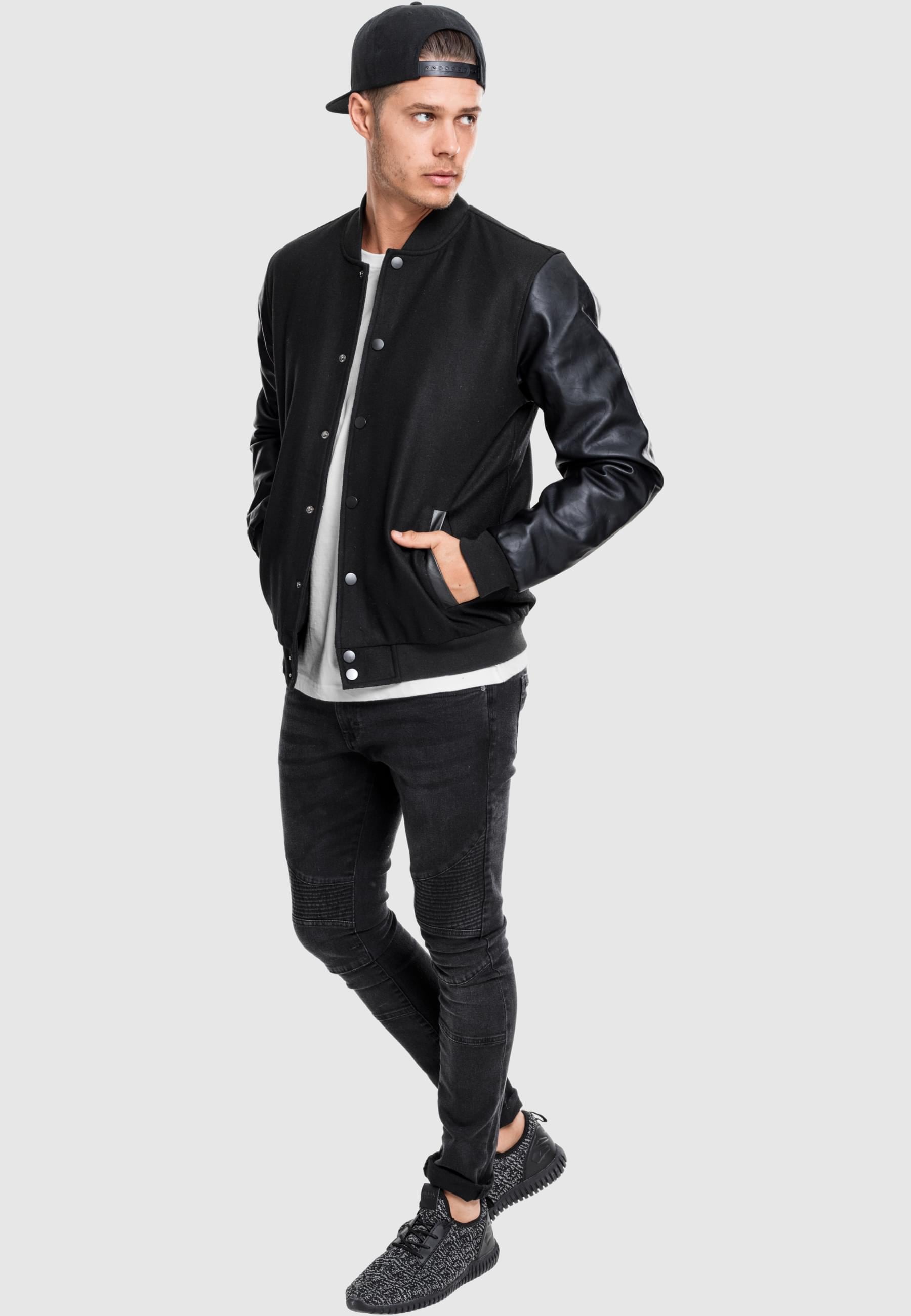 URBAN CLASSICS Allwetterjacke »Urban Classics Herren Oldschool College Jacket« 1 Stk. tlg. ohne Kapuze