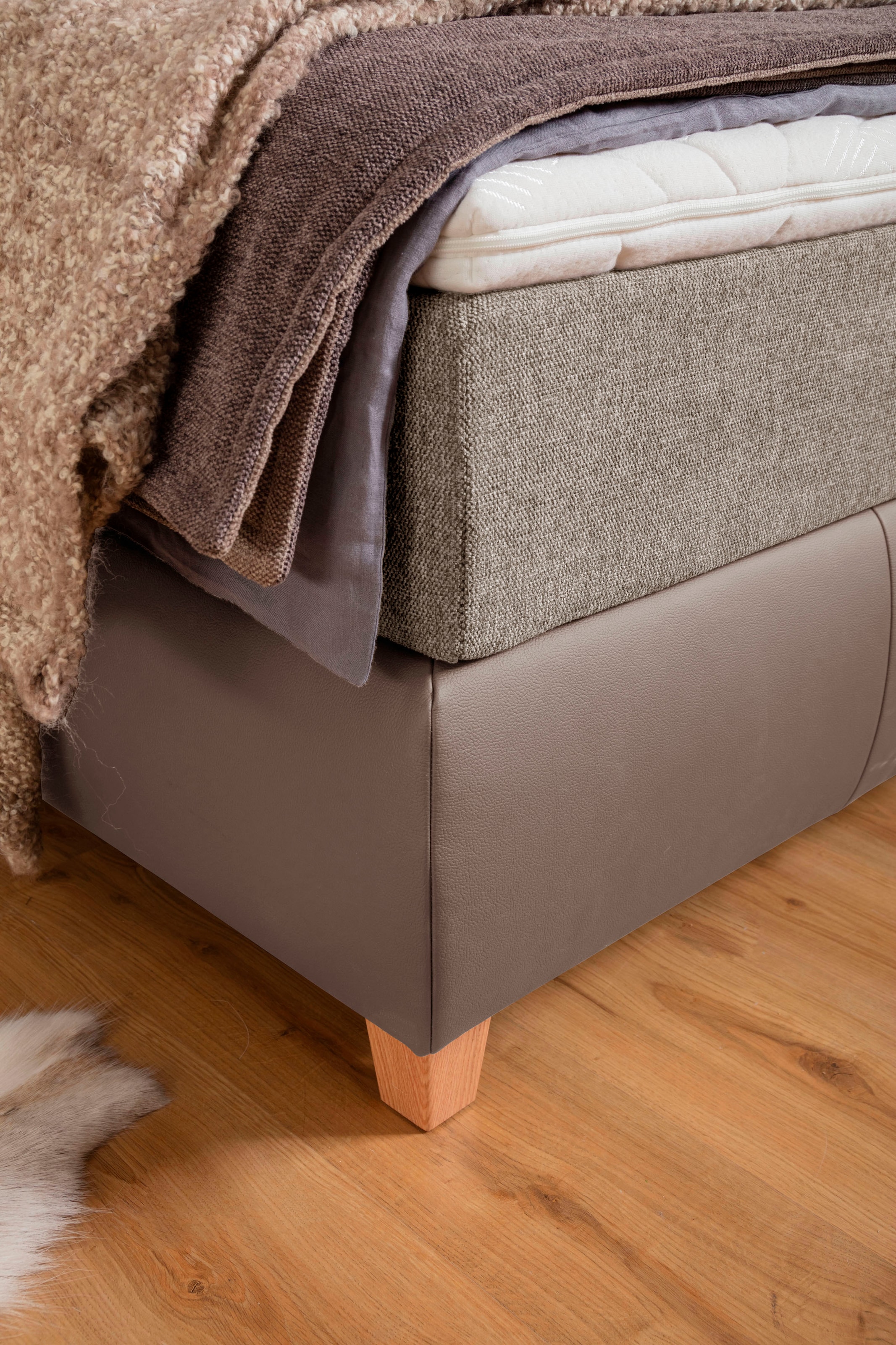 alina Boxspringbett »Luella«, ADA trendline Boxspringbett, inkl. Matratze und Viscoschaum-Topper