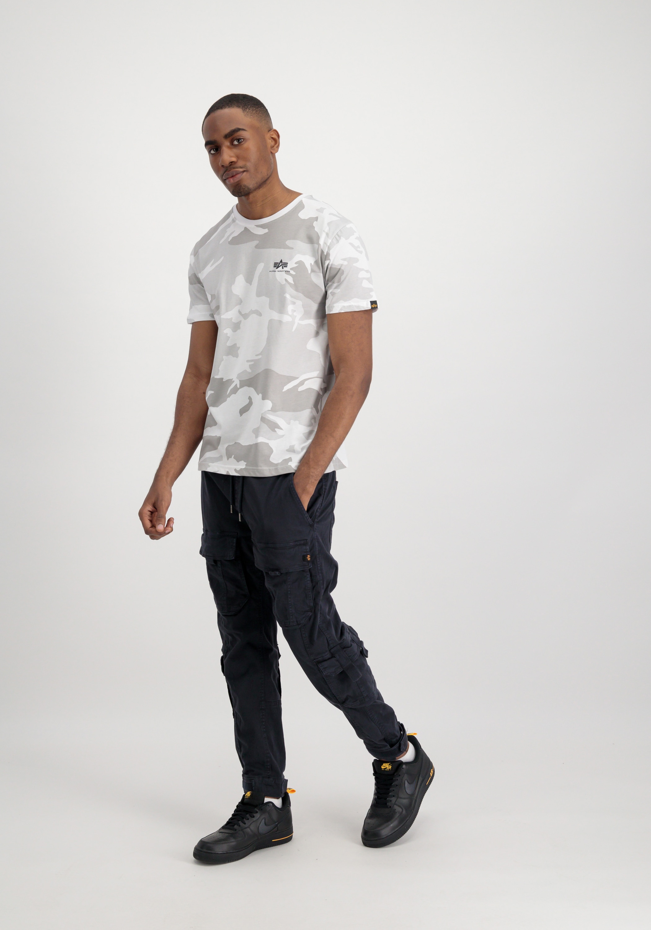 Alpha Industries T-Shirt »Alpha Industries Men - T-Shirts Basic T Small Logo Camo«