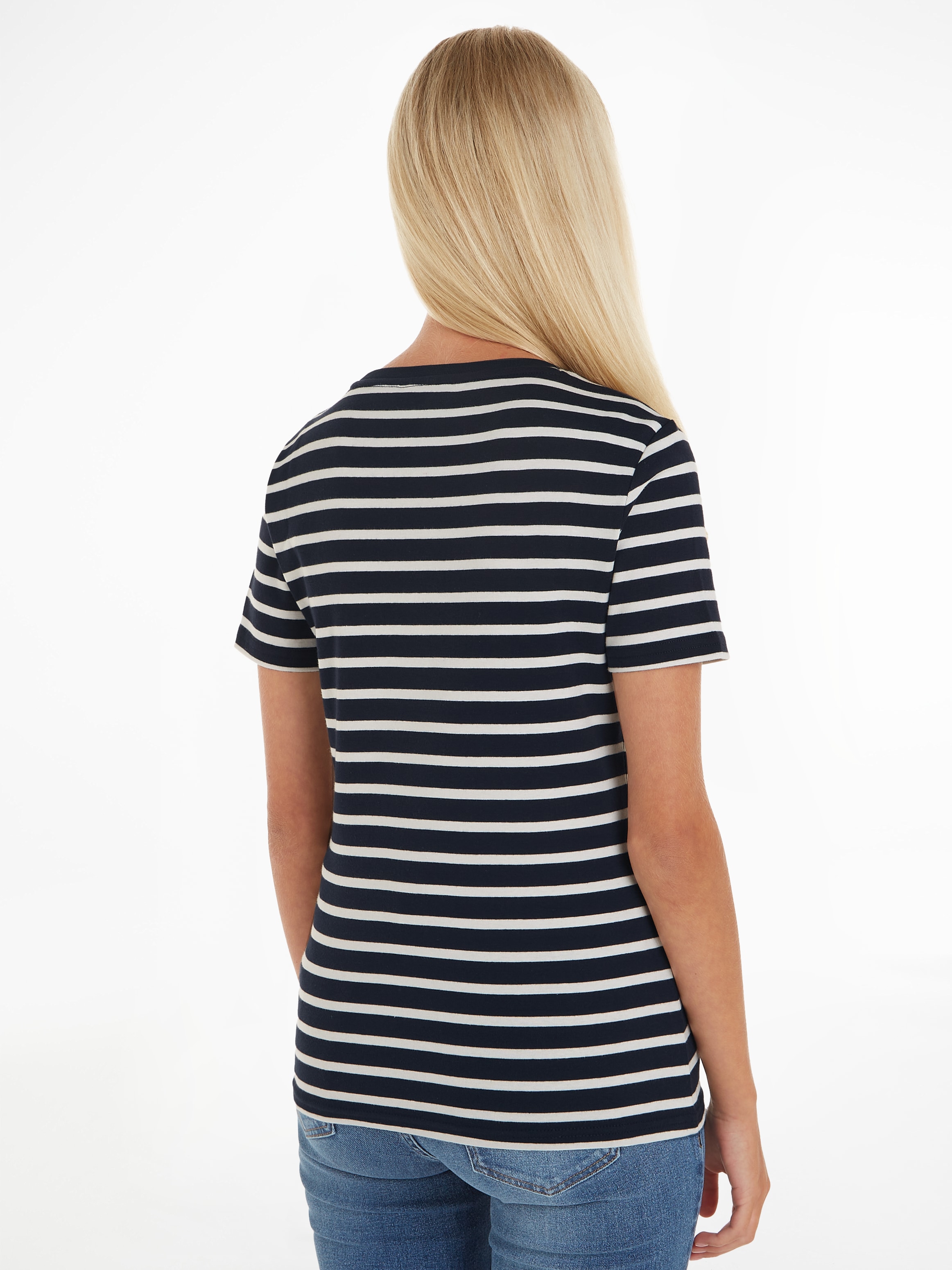 Tommy Hilfiger T-Shirt »SLIM CODY RIB C-NK SS«, mit dezenter Tommy Hilfiger Logostickerei