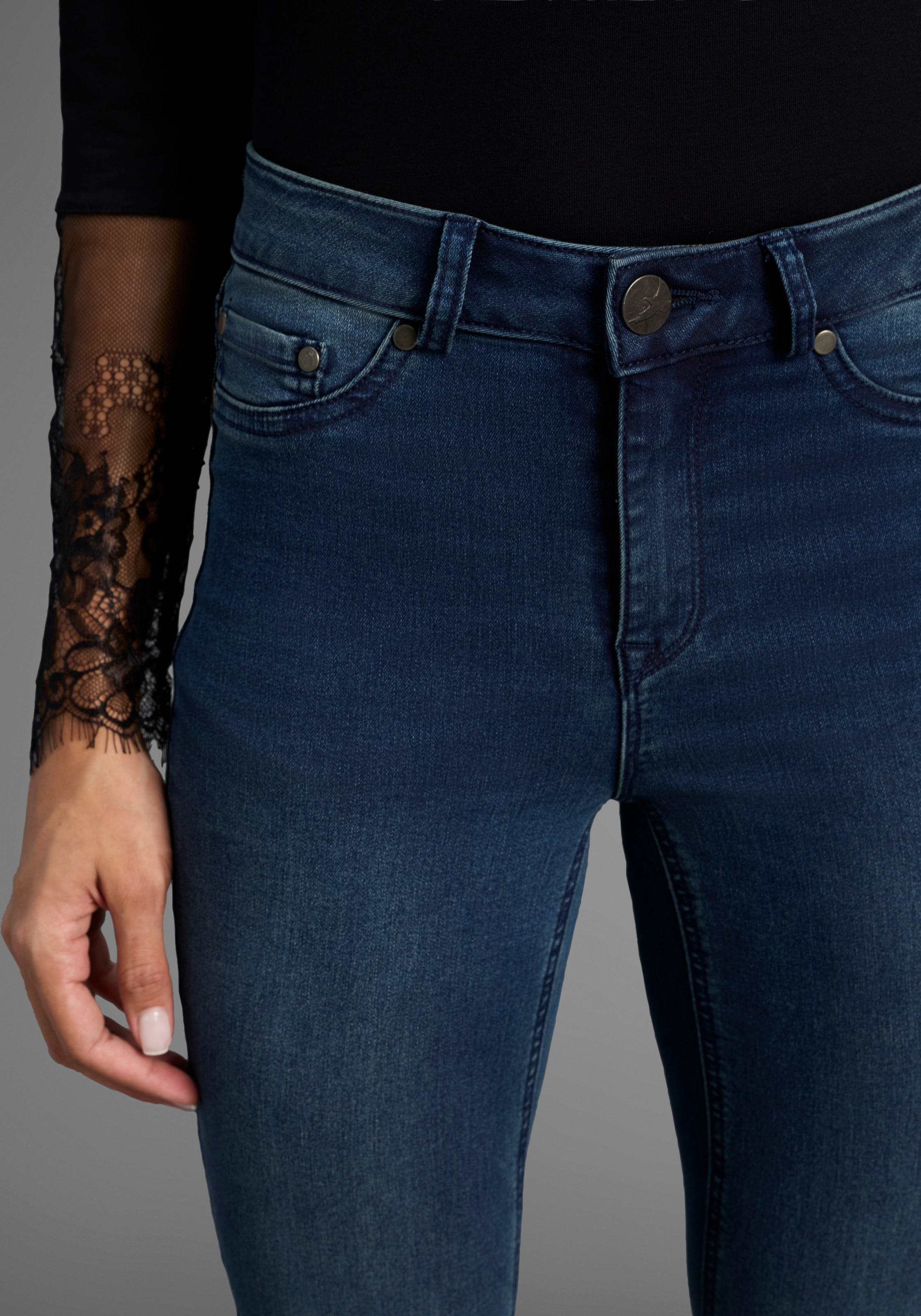 Arizona Comfort-fit-Jeans »Ultra Stretch«