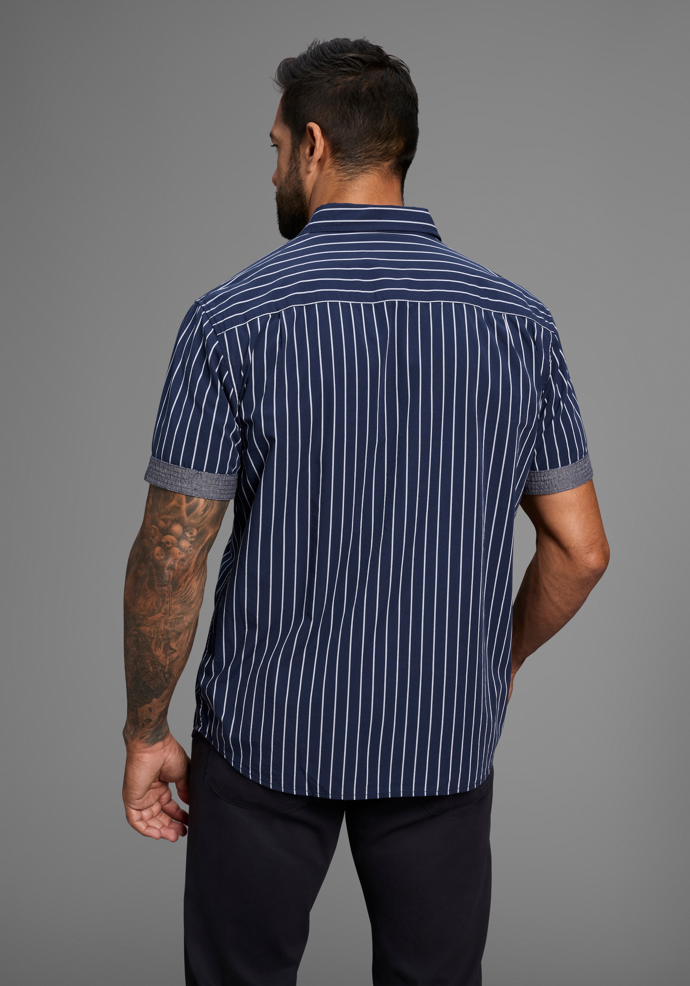 Man's World Kurzarmhemd modern gestreift