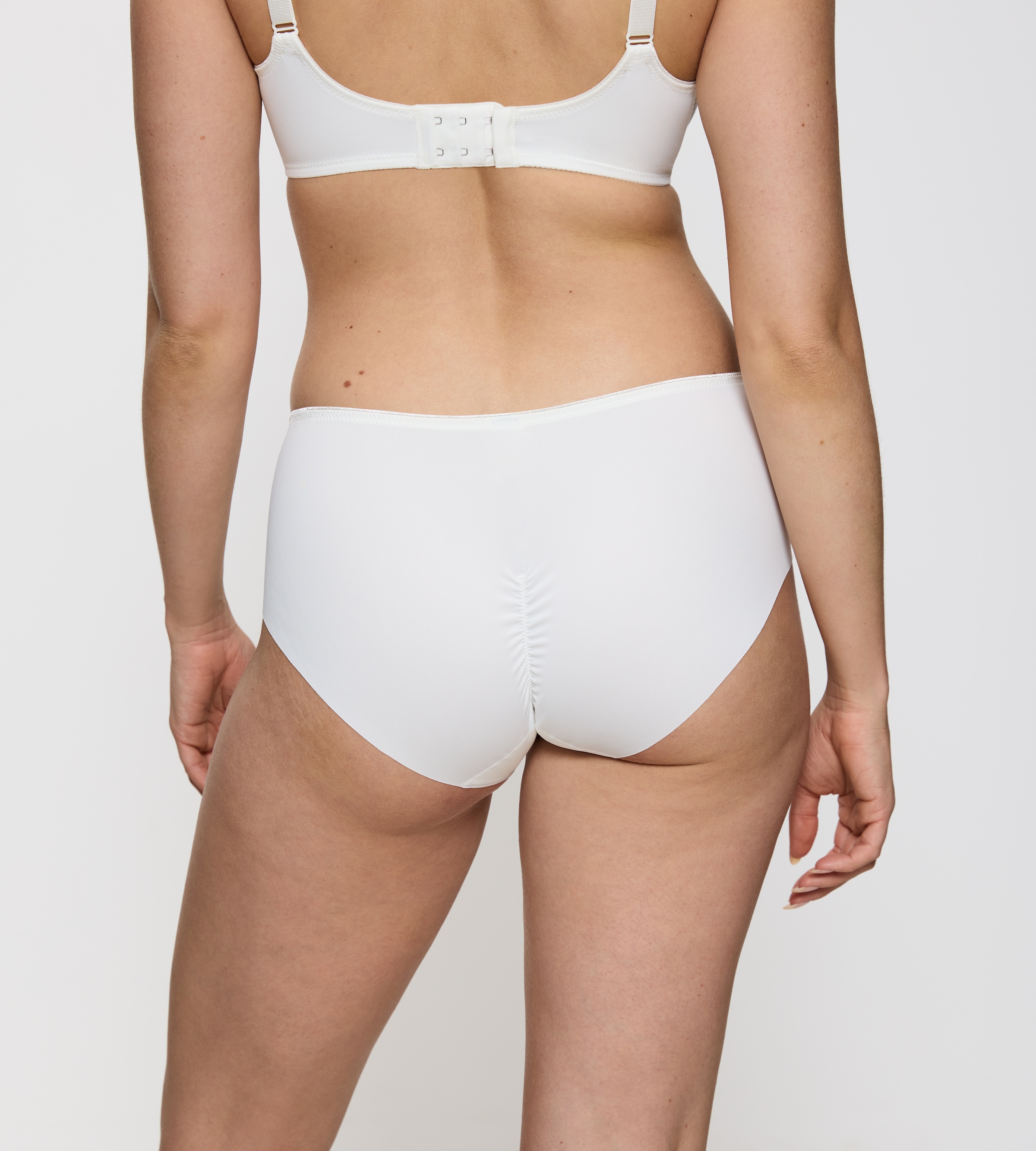Triumph Hipster »Essential Minimizer« schimmerndes Jacquard-Muster, Microfaser, breite Seitenpartie