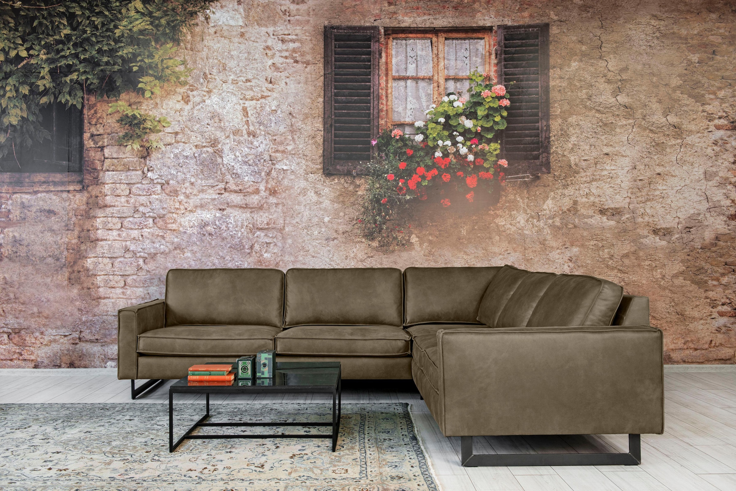 Places of Style Ecksofa »Pinto, 250/290 cm, langer Schenkel, XXL, Ottomane«, Cord, Feincord, Luxus-Microfaser Leder und Chenille