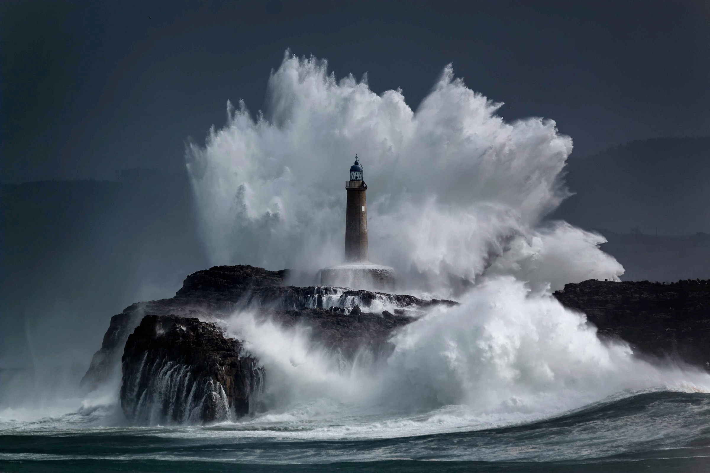 Papermoon Fototapete »Photo-Art  JESUS CONCEPCION ALVARADO, KAMM«