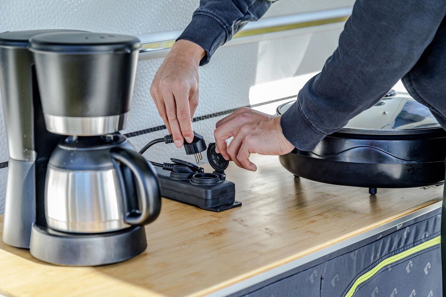 Brennenstuhl Steckdosenleiste »H07RN-F 3G1,5, 2 m« (Klappendeckel Kabellänge 2 m)