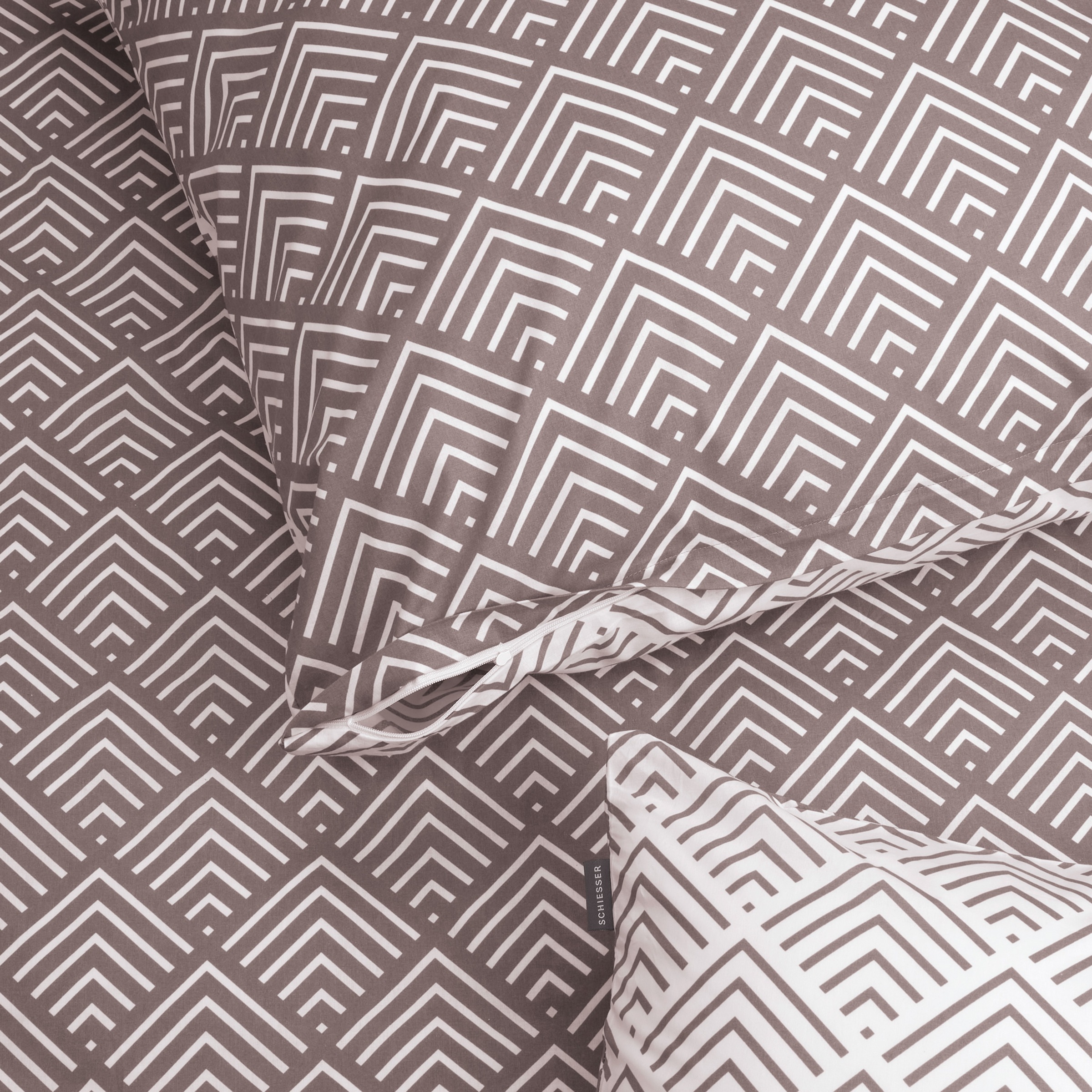 Schiesser Wendebettwäsche »Mabel aus weicher Baumwolle mit abstraktem Muster«, Made in Green