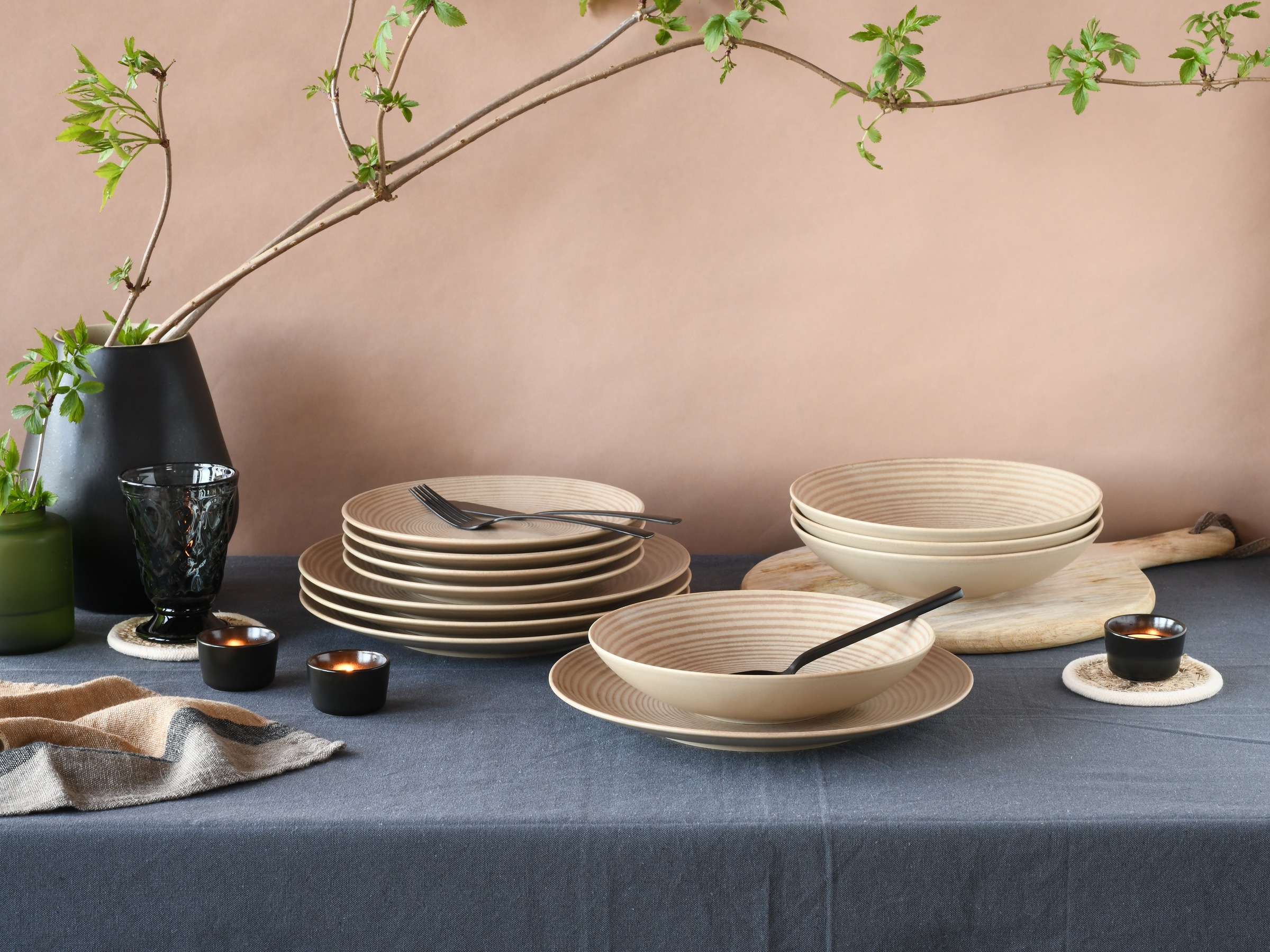 CreaTable Teller-Set »Catania, Tellerset 12-tlg.«, (Set, 12 tlg.), Vintage Farben, Ausdrucksstarkes Relief, Handwerklicher Charakter
