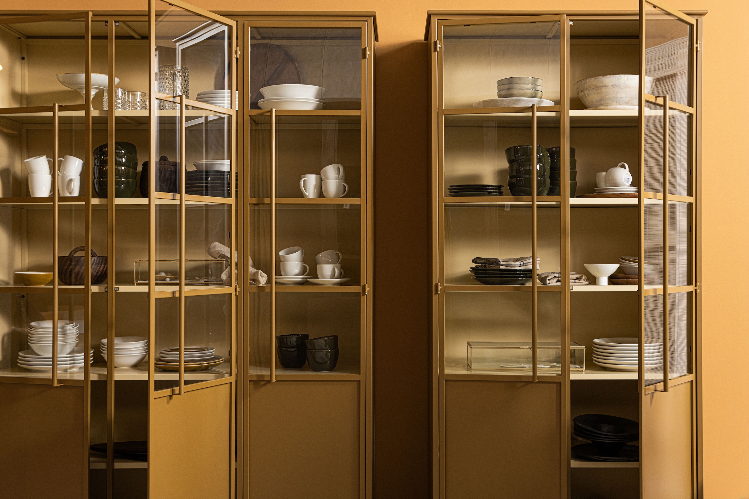 WOOOD Vitrine »WOOOD EXHIBIT XL 2-TÜRIG VITRINE SCHRANK METALL« Ausstellungsvitrine Exhibit, mattes Metall, 5 stabile Böden, modern