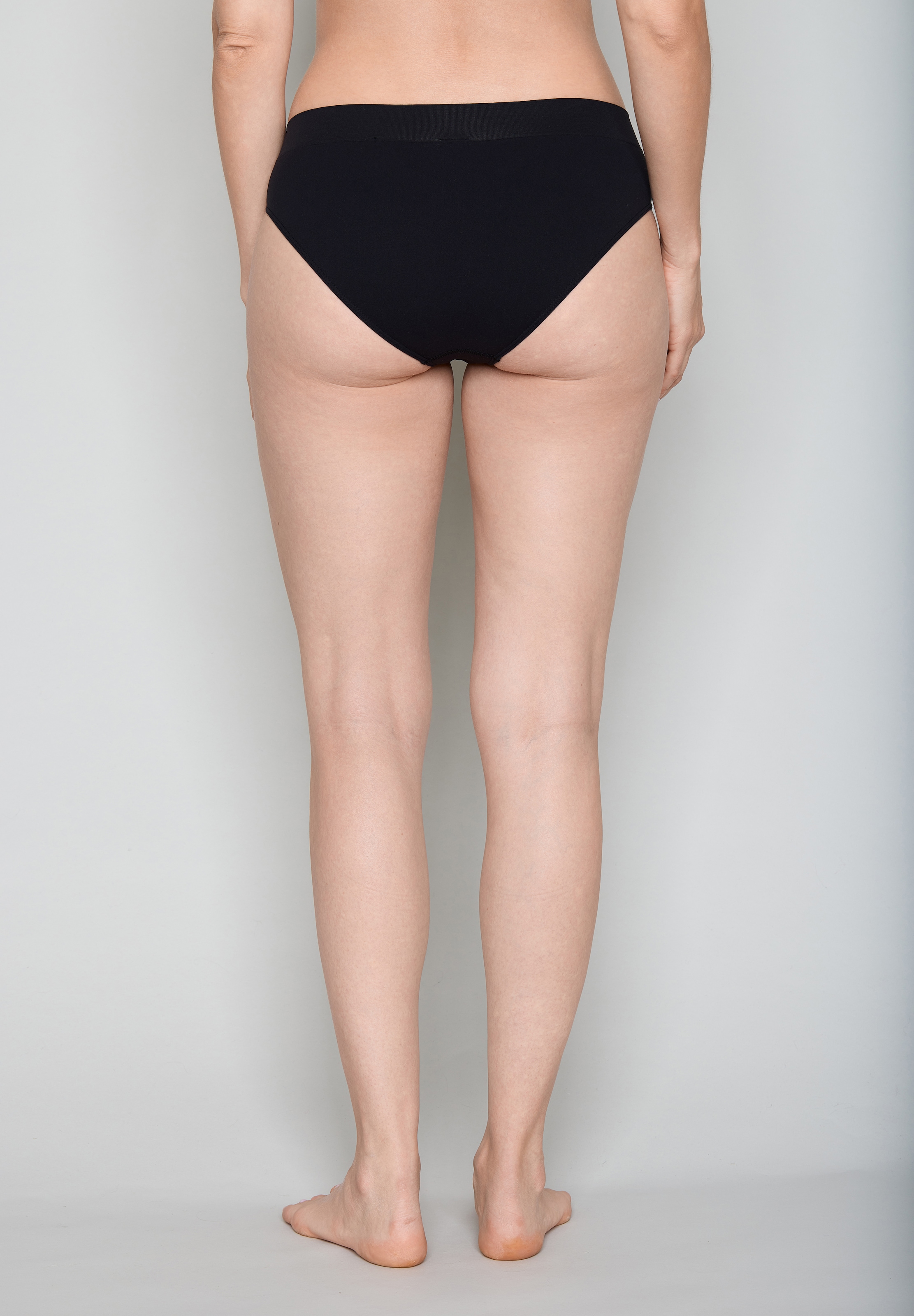 JOOP! Slip »Bliss« nahtlos verarbeitet, aus Mikrofaser, mit goldenen Details