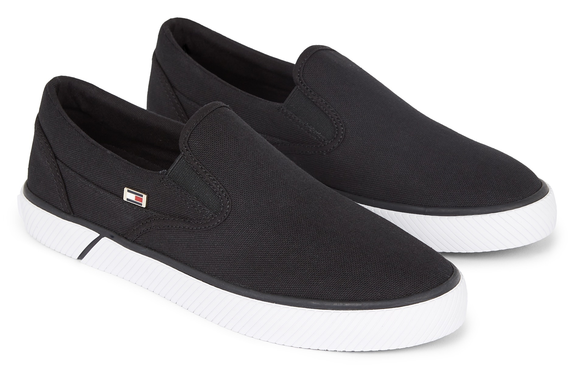 Tommy Hilfiger Slip-On Sneaker »VULC CANVAS SLIP-ON SNEAKER«, Slipper, Freizeitschuh, Sommerschuh mit seitlichen Stretcheinsätzen