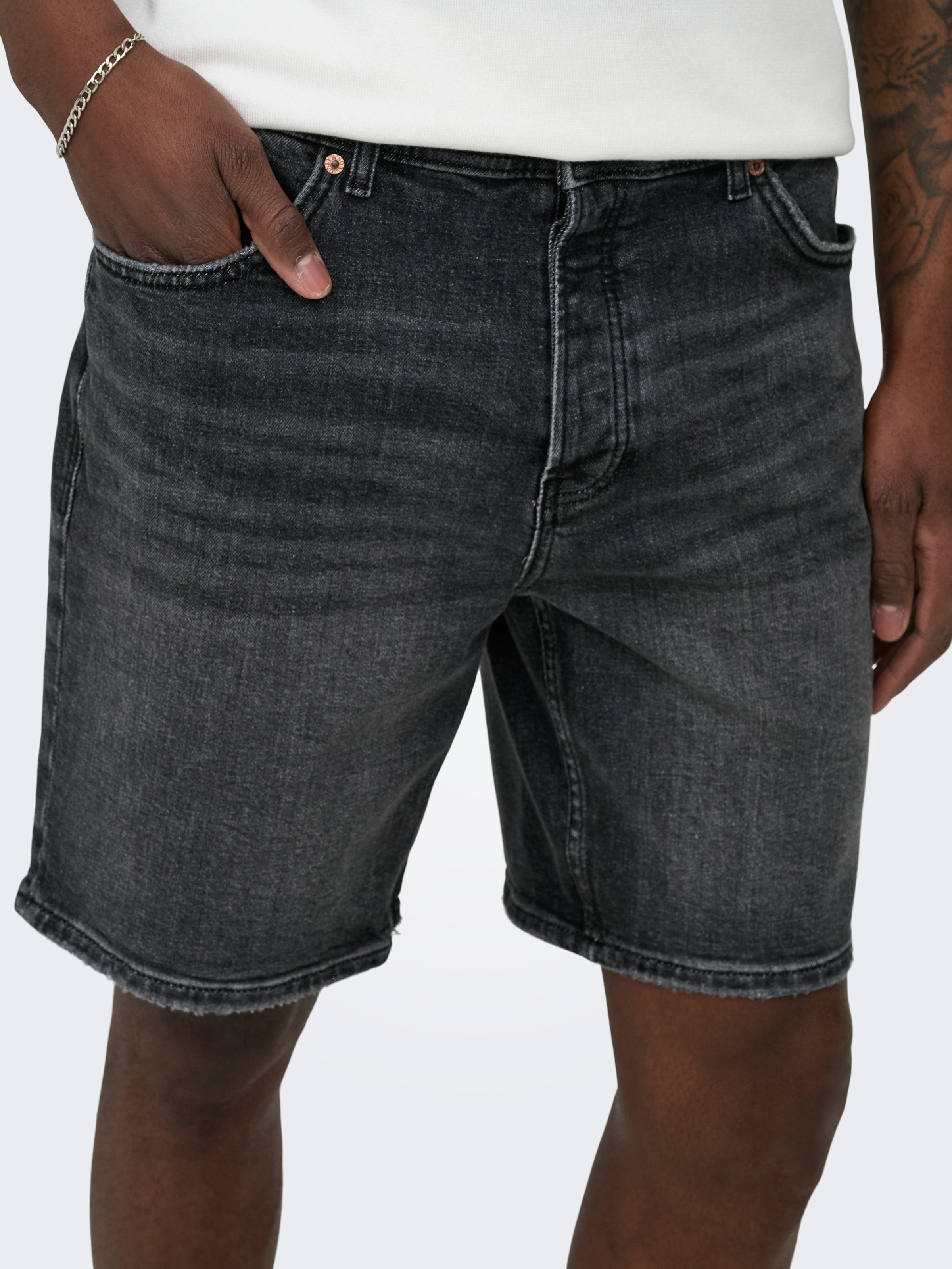 ONLY & SONS Jeansshorts »ONSEDGE PERF WB 6968 DOT DNM SHORTS NOOS« Baumwollmischung, straight fit