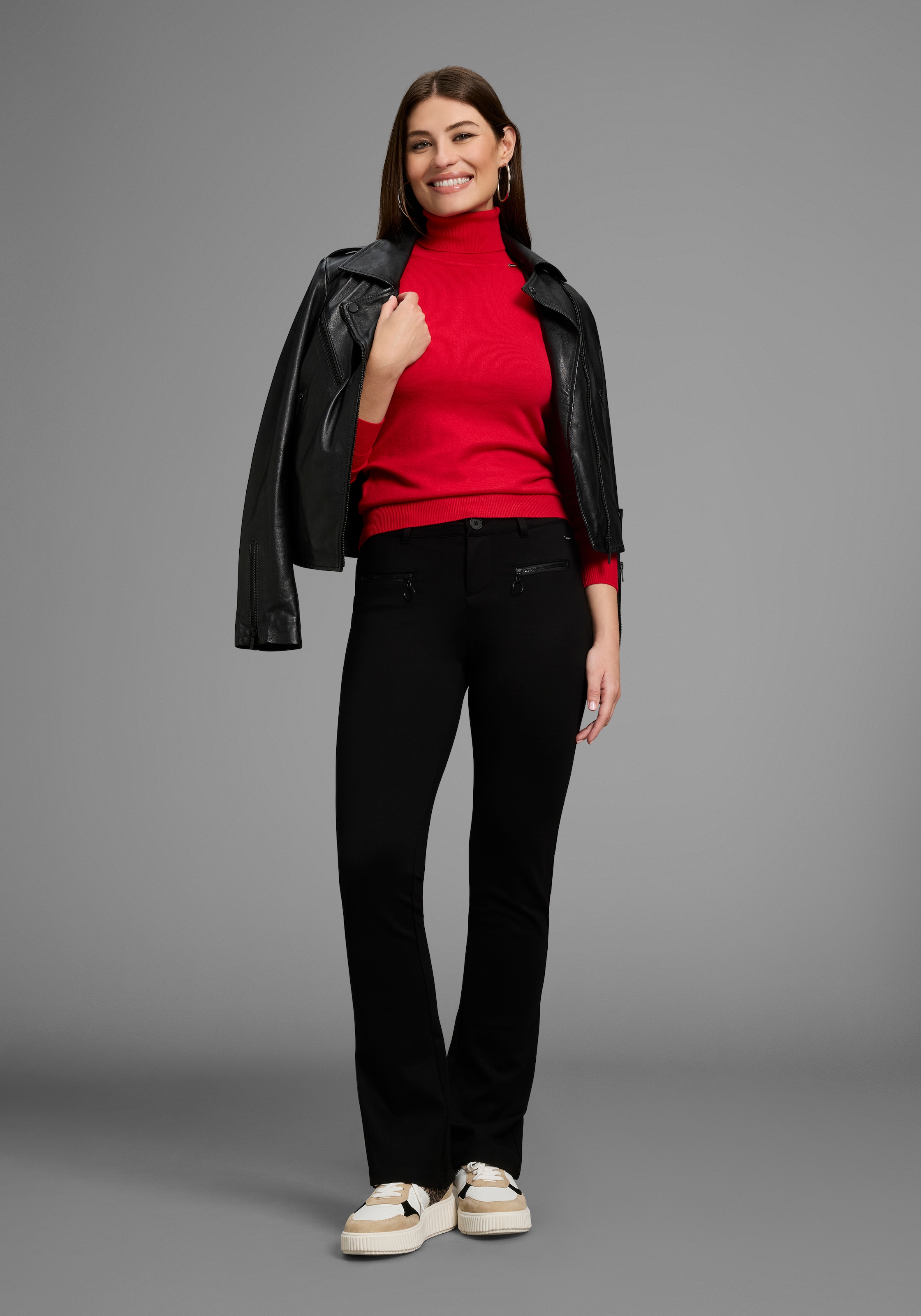Bruno Banani Rollkragenpullover, mit Metalllogo