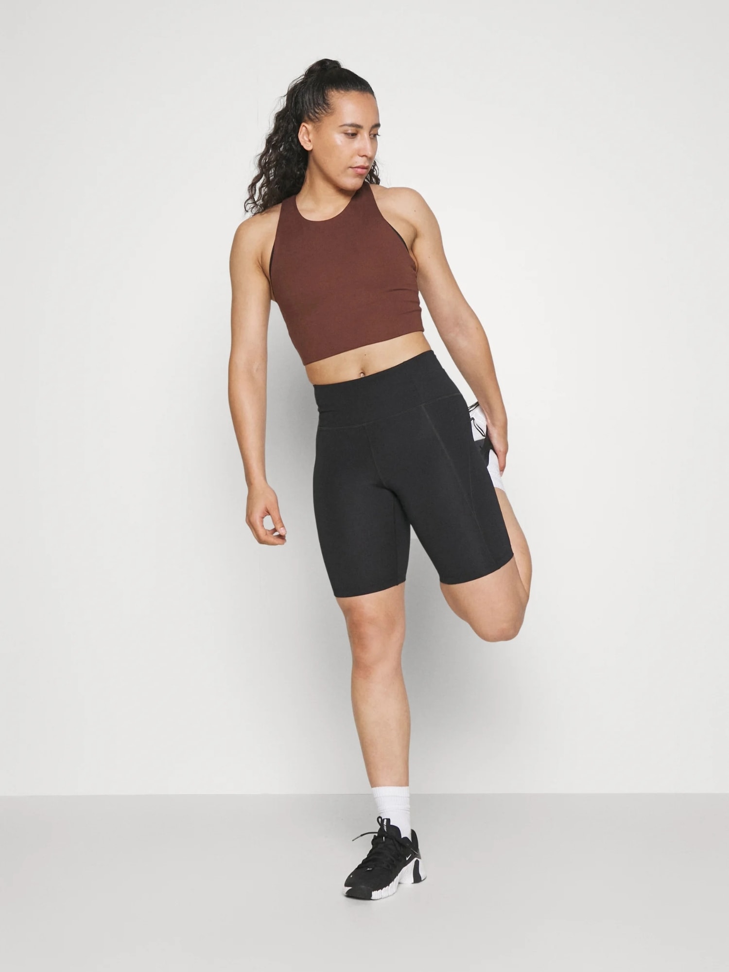 GIRLFRIEND COLLECTIVE Chinohose »Girlfriend Collective Trouser Compressive«