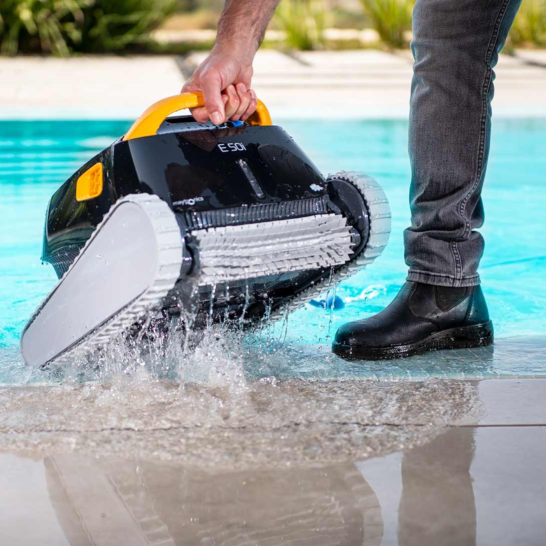 maytronics Poolroboter »Dolphin E50i«, (Set), für Boden-/ Wand-/ Wasserlinienreinigung
