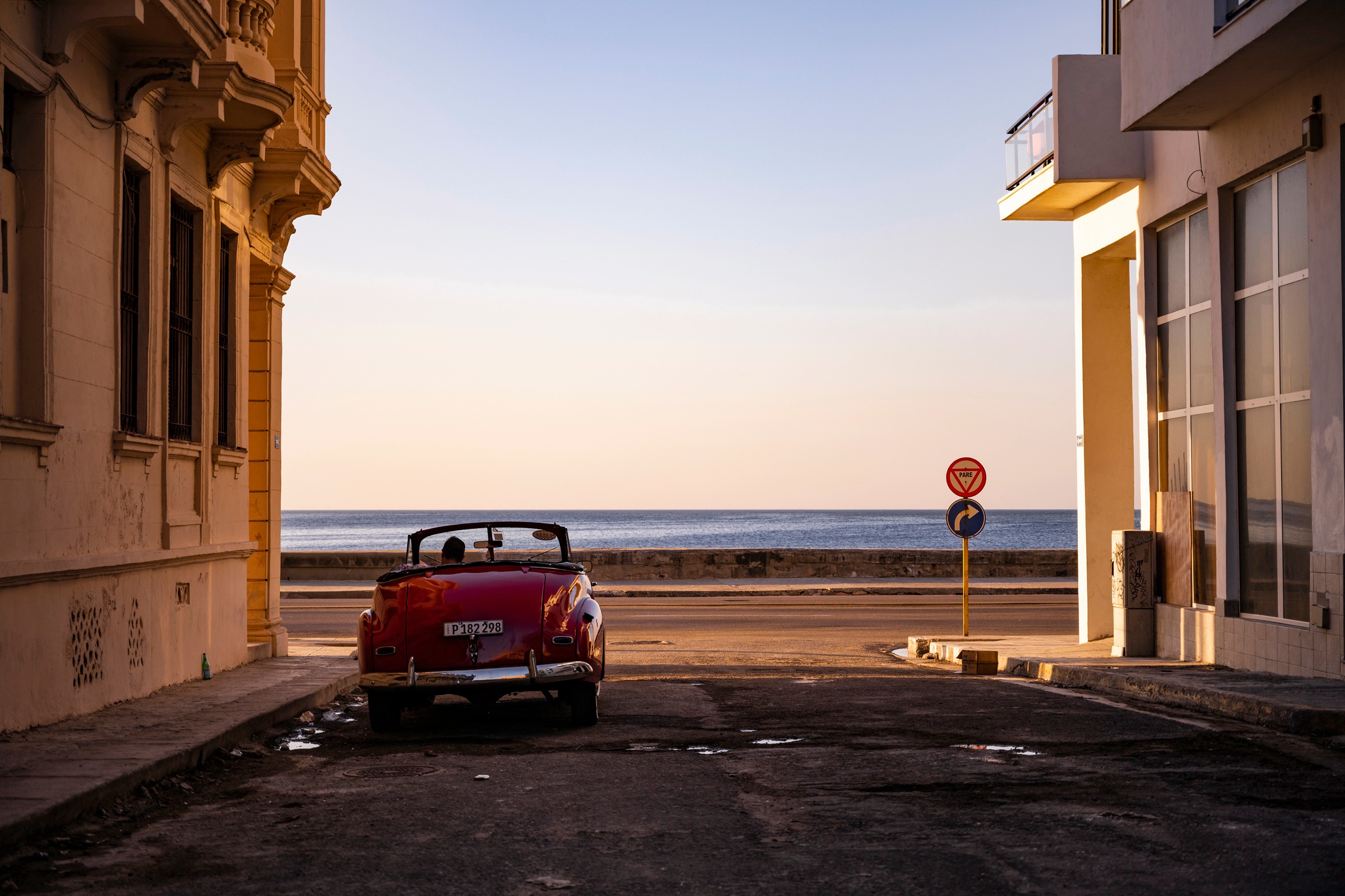 Papermoon Fototapete »Photo-Art JOHN DEAKIN, DAS SUN SET - HAVANNA« günstig online kaufen