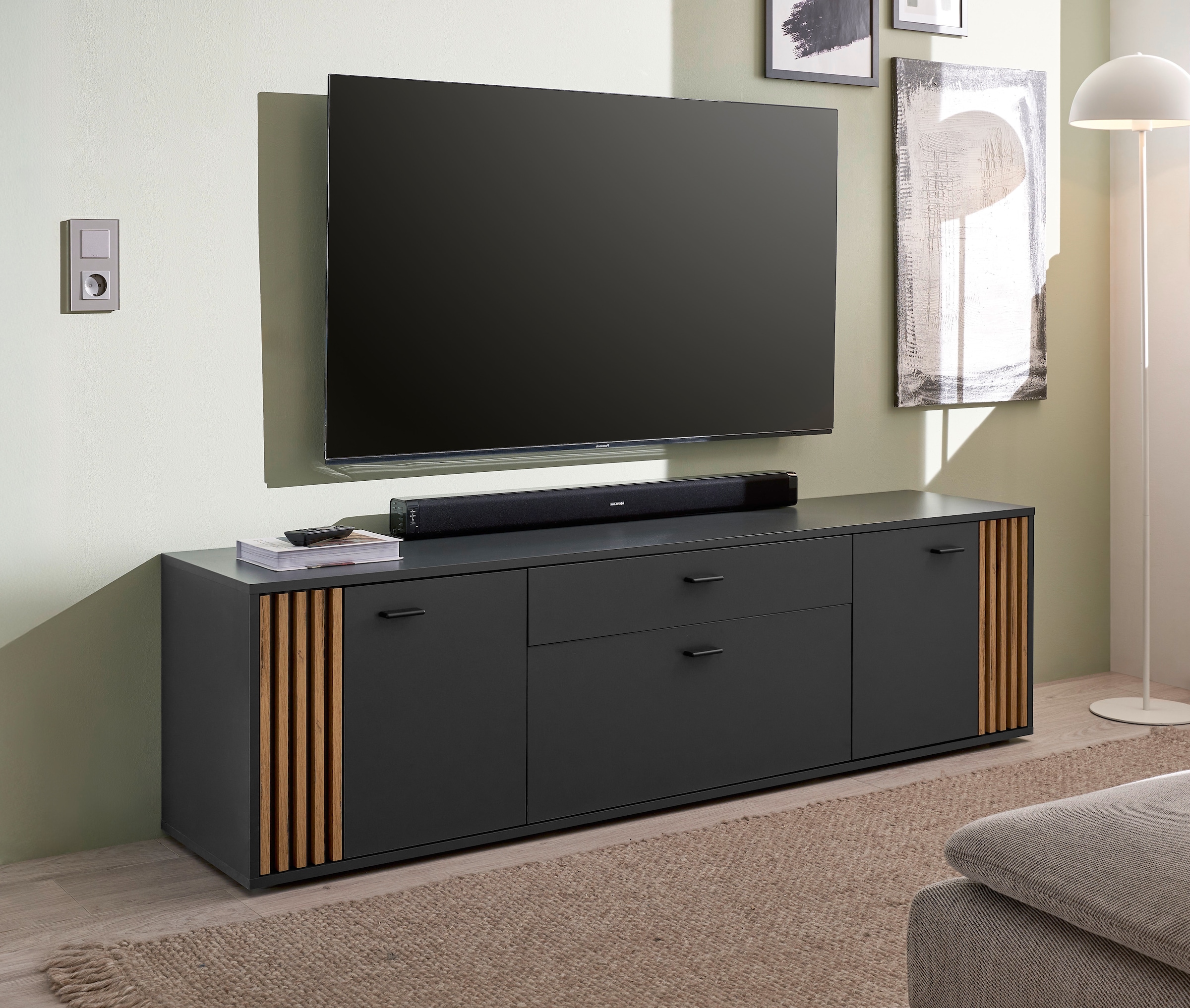 HBZ Lowboard »Dublin TV-Schrank, BxHxT 180x50x38cm«, (1 St.), Breite 180cm, Softclose, Metallgriffe