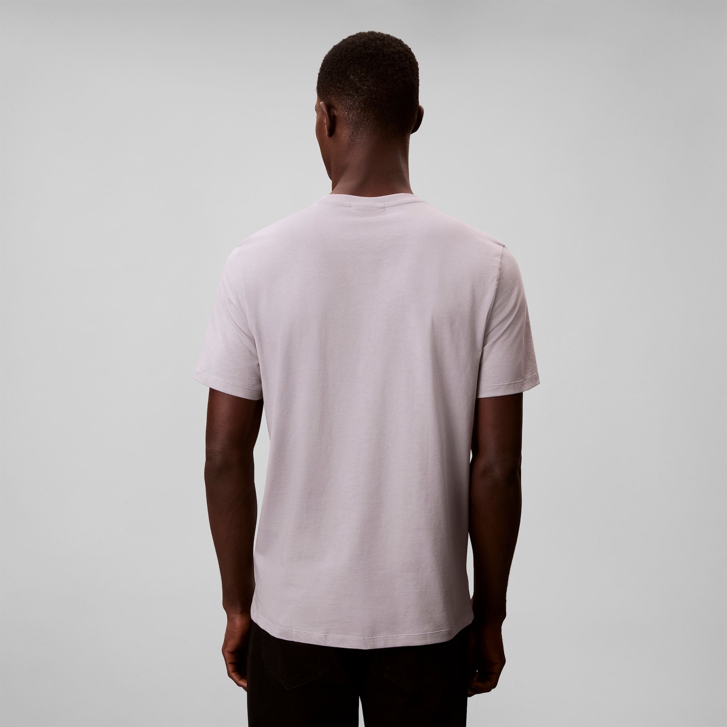 Calvin Klein Jeans T-Shirt »SS BADGE TEE 2 PACK« Packung, 2er-Pack, 2 Stk. tlg. Mit Rundhalsausschnitt