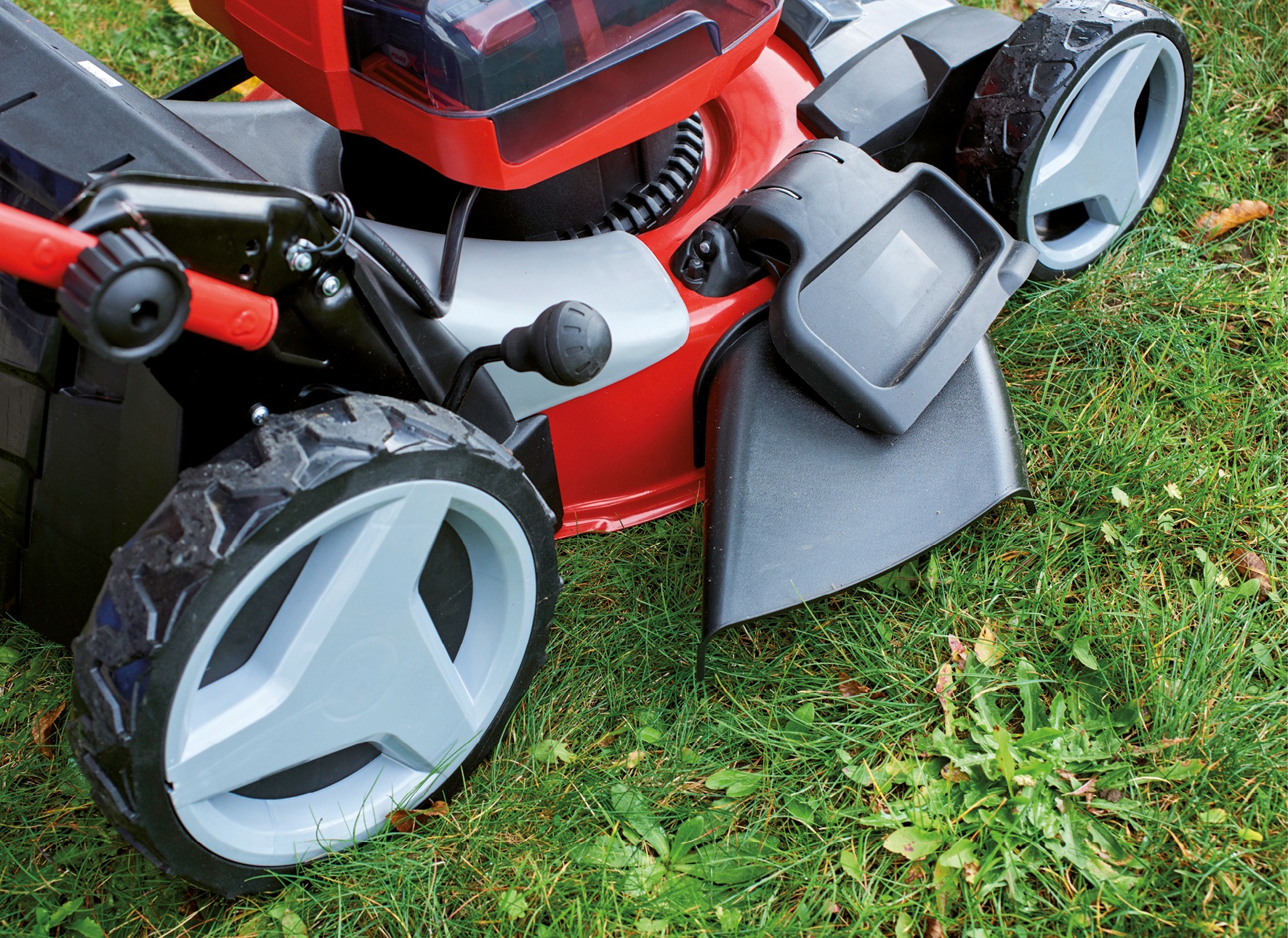 Einhell Akkurasenmäher »GP-CM 36/47 S HW Li (4x4,0Ah)«, (Set), mit Radantrieb, 4 Akkus und Ladegerät