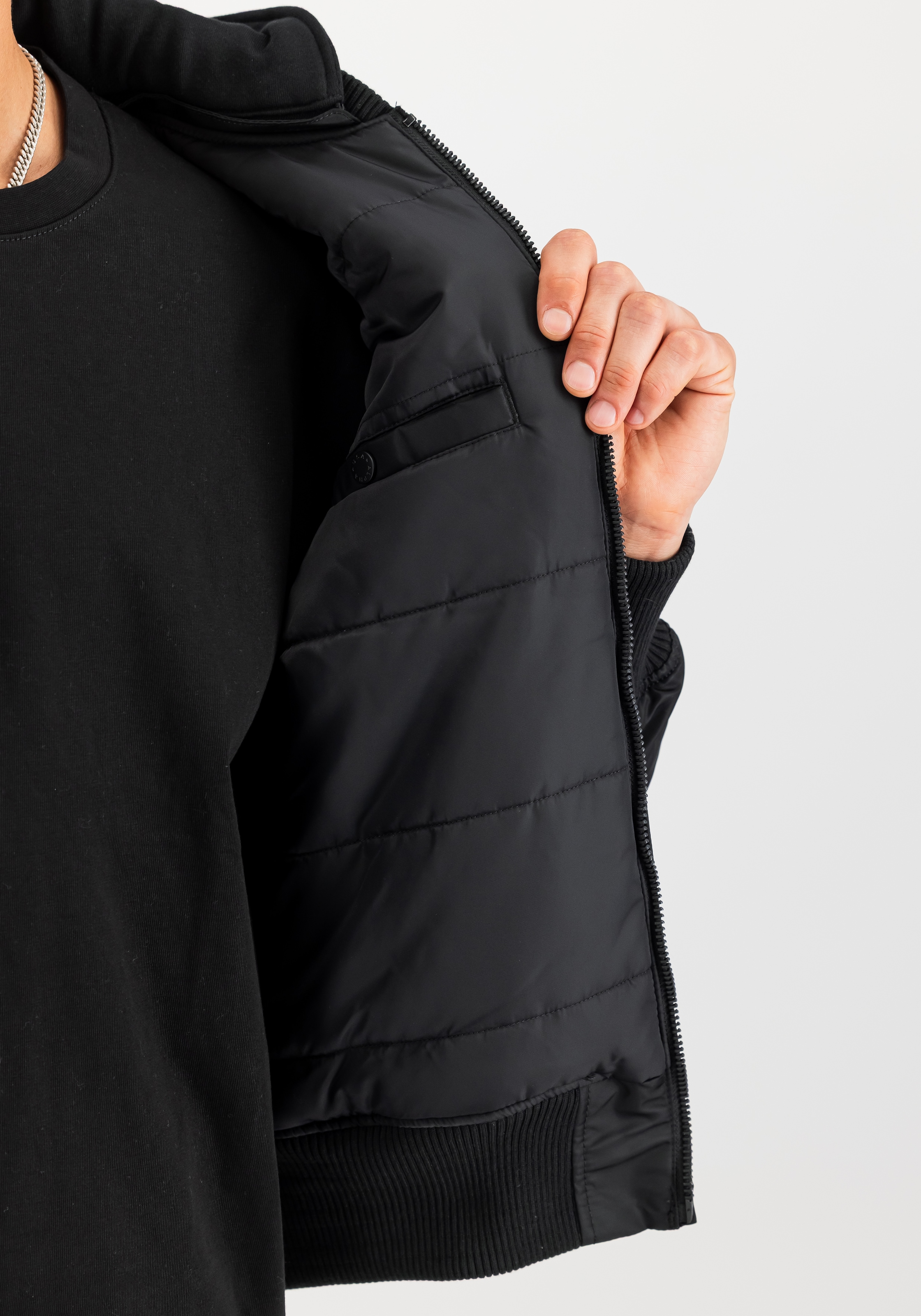 Alpha Industries Bomberjacke »MA-1 ZH Back Print« mit Kapuze Kunstfaser, slim fit