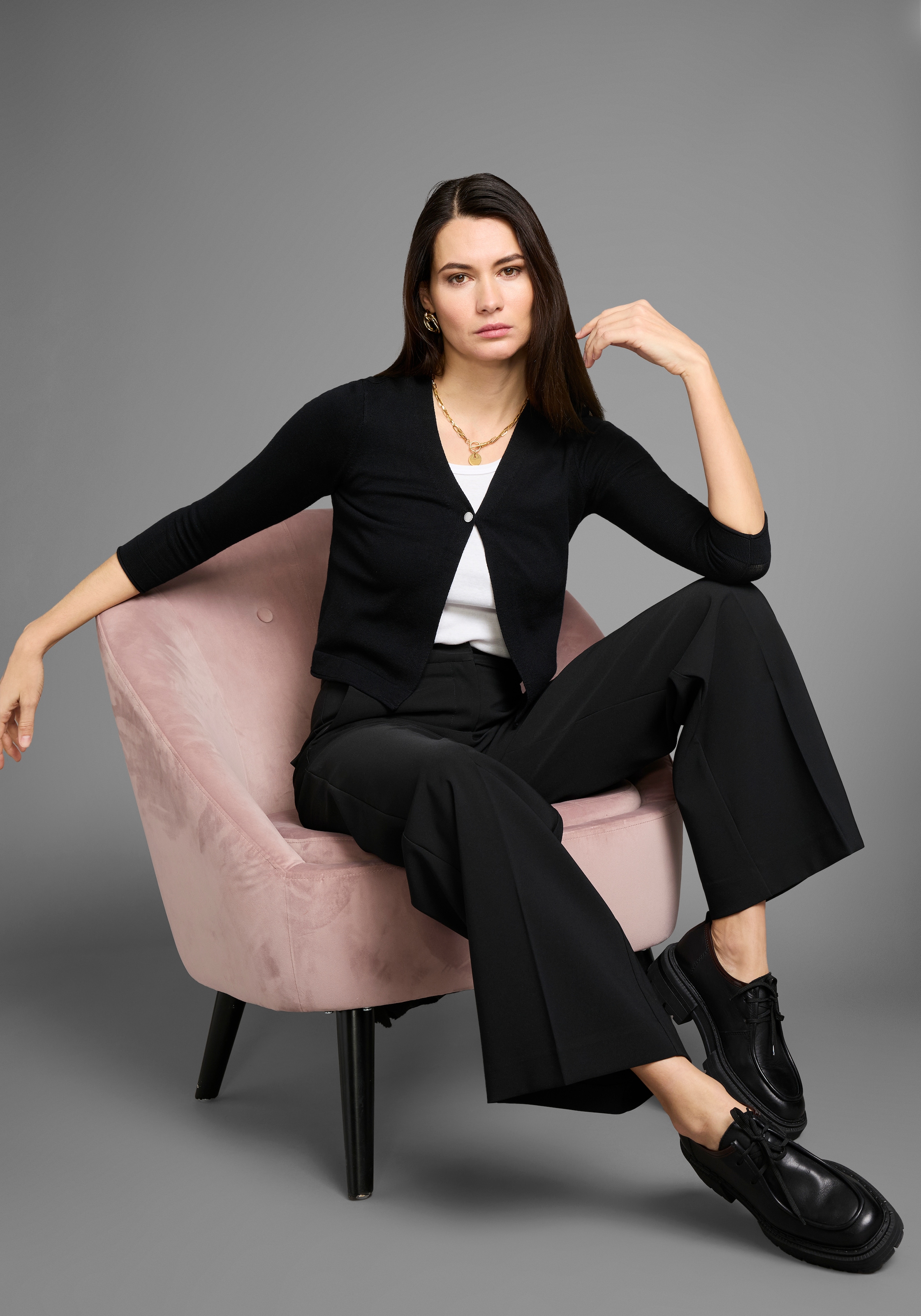 HECHTER PARIS Bolero, mit Rollkanten und Zierknopf