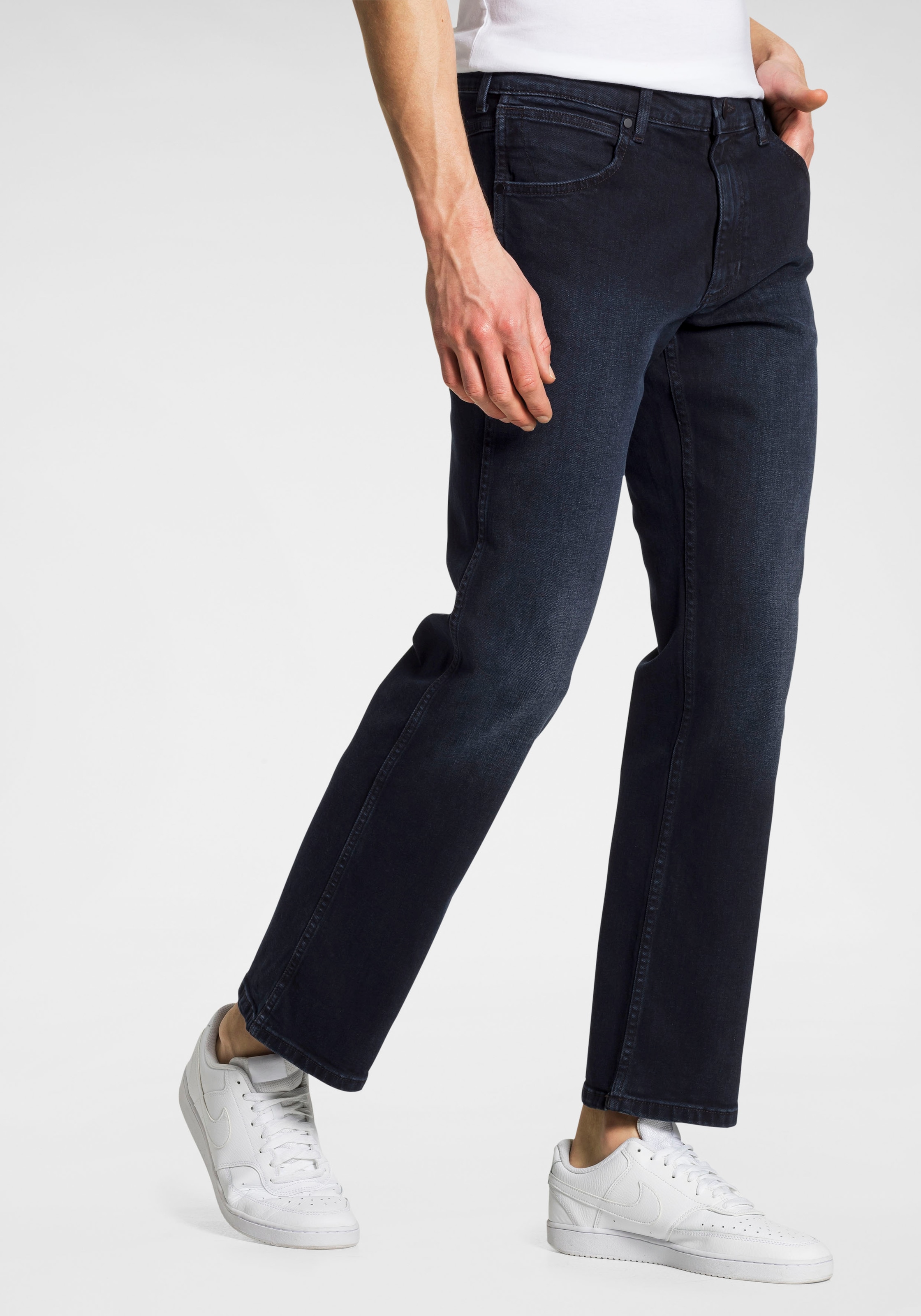 Wrangler Bootcut-Jeans »Jacksville«