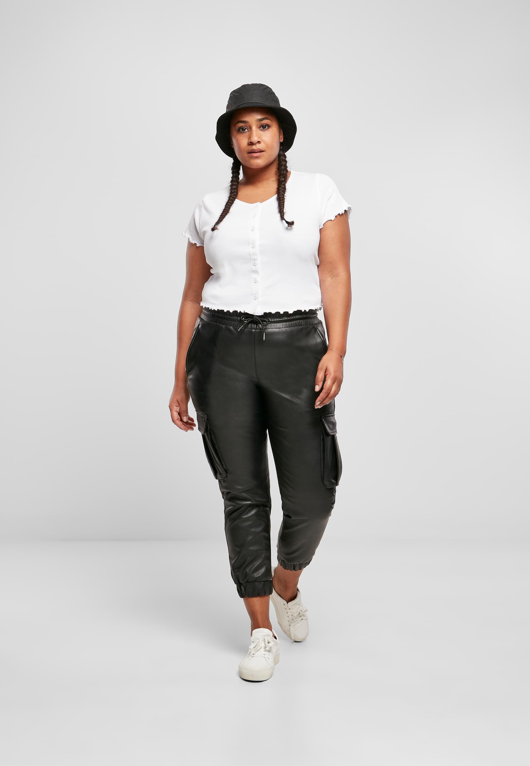 URBAN CLASSICS Cargohose »Urban Classics Damen Ladies Faux Leather Cargo Pants«