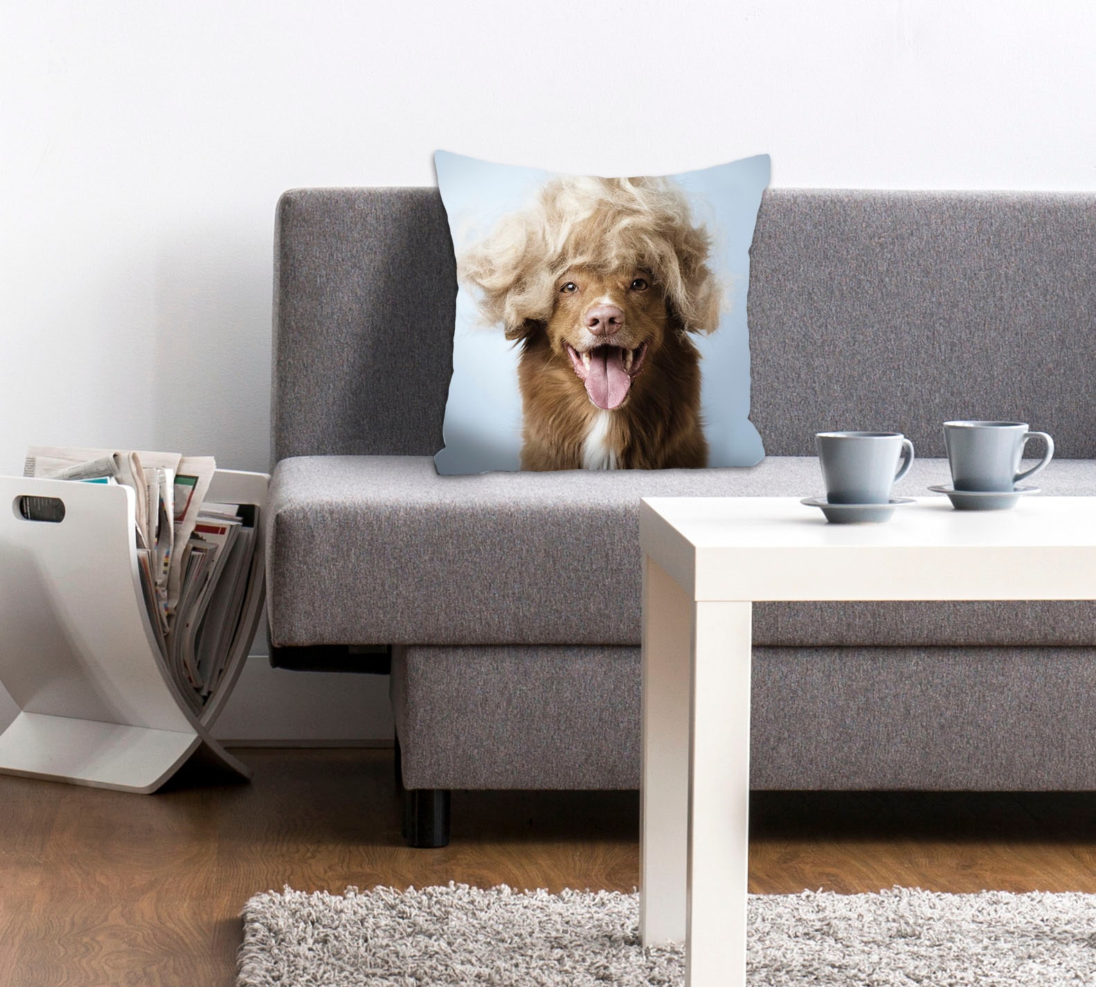queence Dekokissen »Perry«, mit einem Hund mit einer blonden Perücke günstig online kaufen