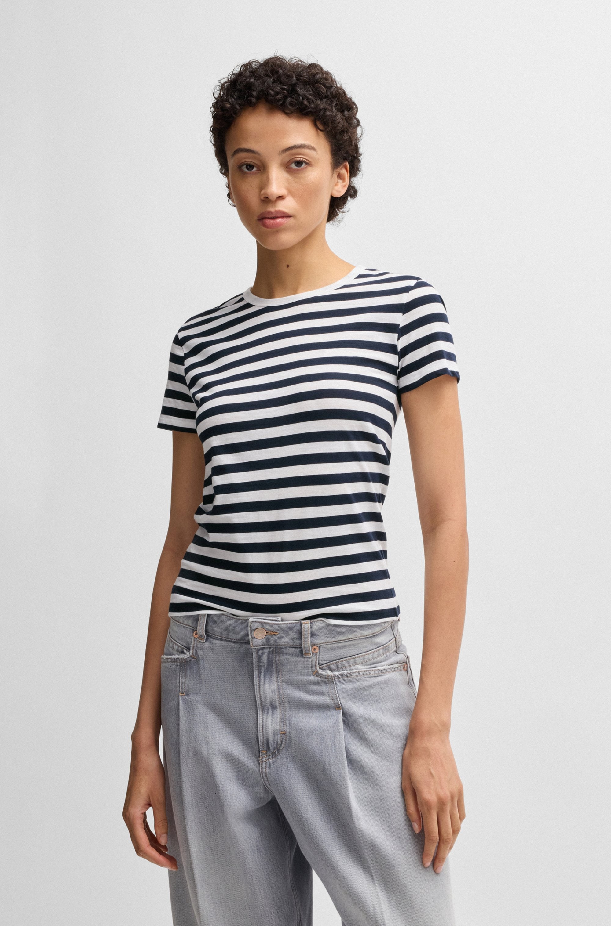 BOSS ORANGE T-Shirt »Esla Striped Premium Damenmode« Premium Damenmode, im gestreiften Design