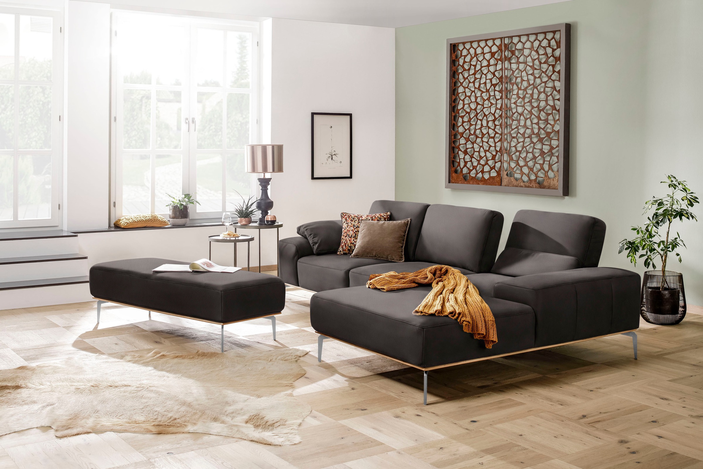 W.SCHILLIG Ecksofa »run, Designsofa, bequem, L-Form«, mit elegantem Holzsockel, Füße in Chrom glänzend, Breite 299 cm