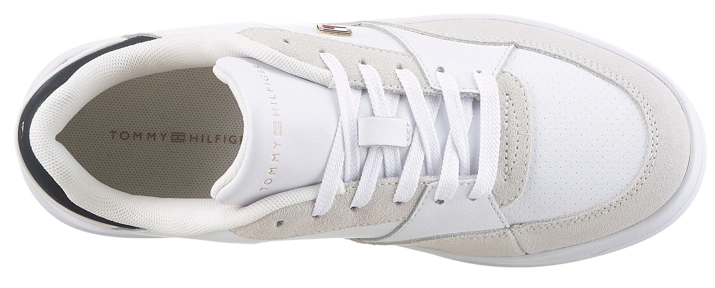 Tommy Hilfiger Plateausneaker »ESSENT BASKET SNEAKER METALLIC«, Freizeitschuh, Halbschuh, Schnürschuh mit seitlicher Logoflagge