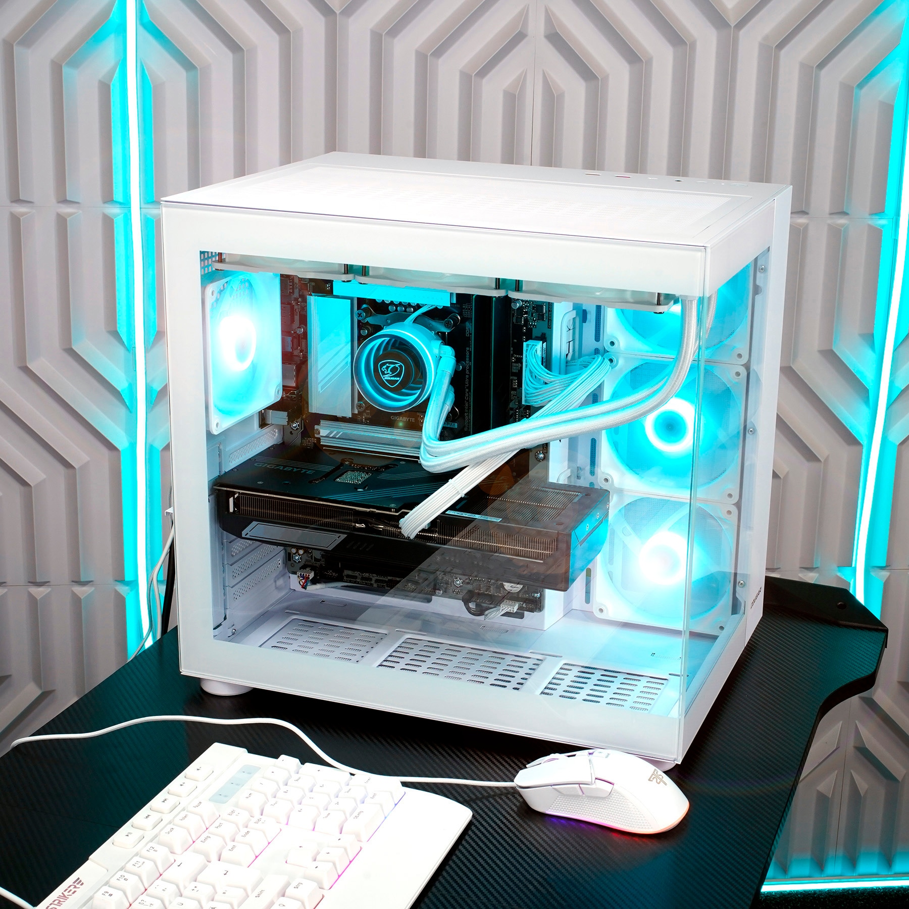 Cougar Gaming-PC-Komplettsystem »MegaDeal FV150 WT 2895 AMD Ryzen 7 9700X 32GB DDR5 1TB SSD RX 9070 XT« 34 ″ AMD Ryzen 7 Radeon RX 9070 XT 32 GB RAM 1.000 GB SSD Windows 11, DDR5 RAM+ MSI PRO MP341CQW LED-Monitor Curved 86,4 m (34")