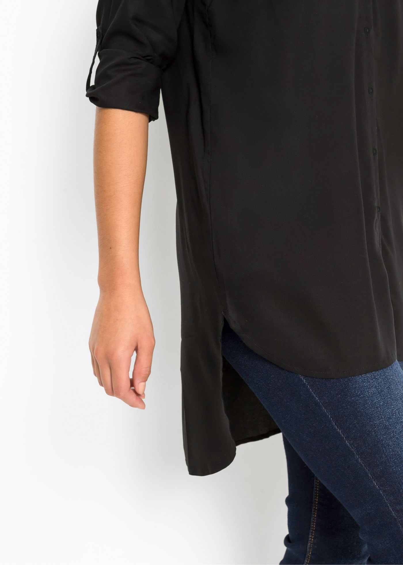 bonprix Langarmbluse »Bluse aus Baumwoll-Viskose Mix« bequeme Passform, aus Viskose, mit Spitze aus Baumwolle, Langarm