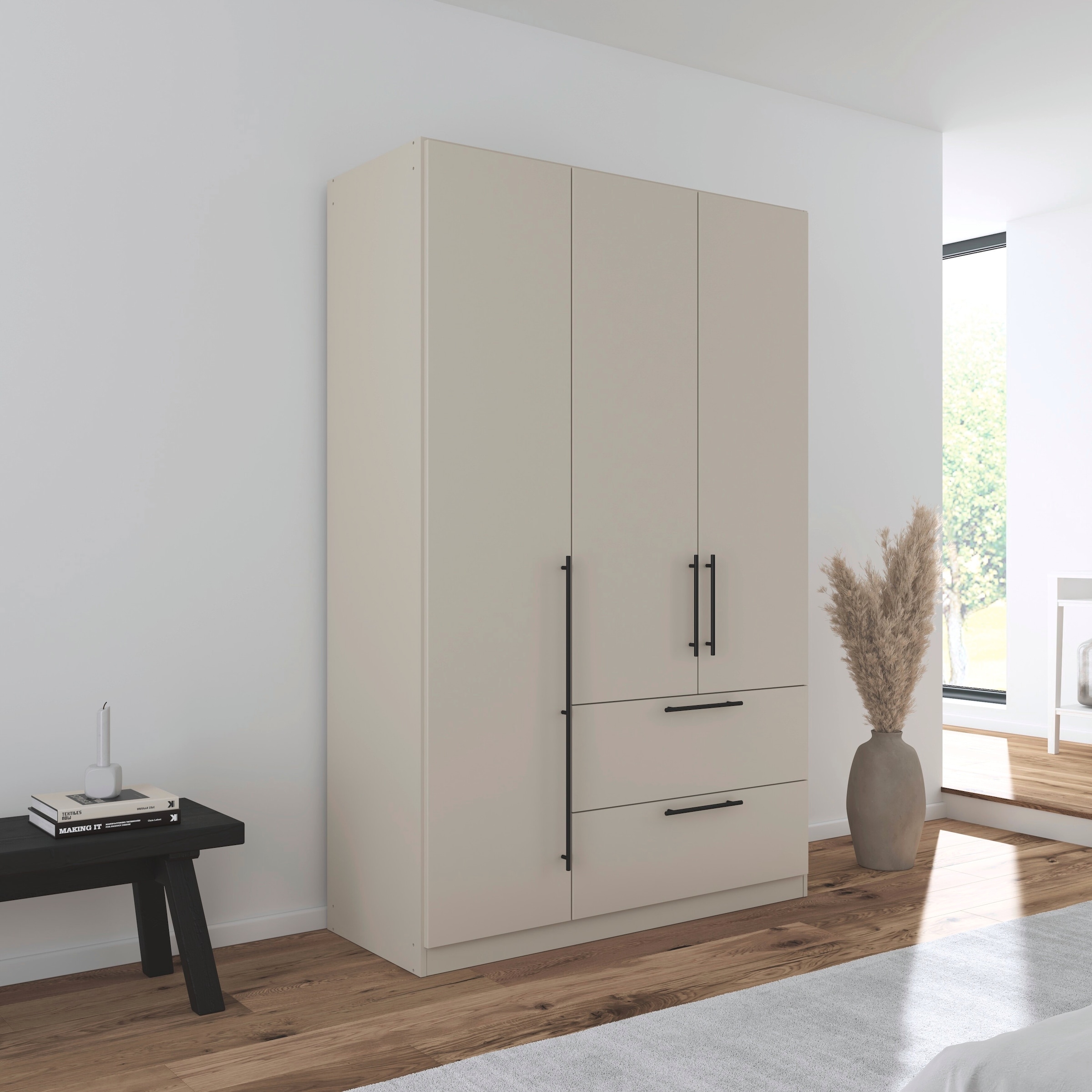 rauch Kleiderschrank »Drehtürenschrank Schrank Garderobe Wäscheschrank Schlafzimmer AVOLA«, (in 3 verschiedenen Ausstattungen BASIC/CLASSIC/PREMIUM), mit hochwertigen Stangengriffen aus Metall in Schwarz MADE IN GERMANY