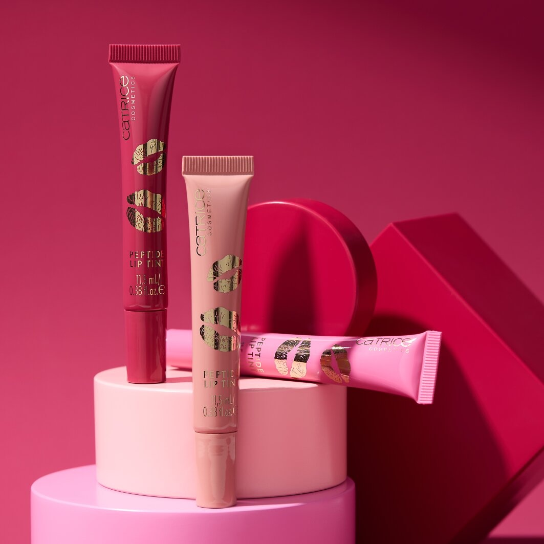Catrice Lipgloss »KISS & GLOW Peptide Lip Tint«, (Set, 3 tlg.), dezente Farbe, ultra-glänzendes Finish, pflegend und vegan.