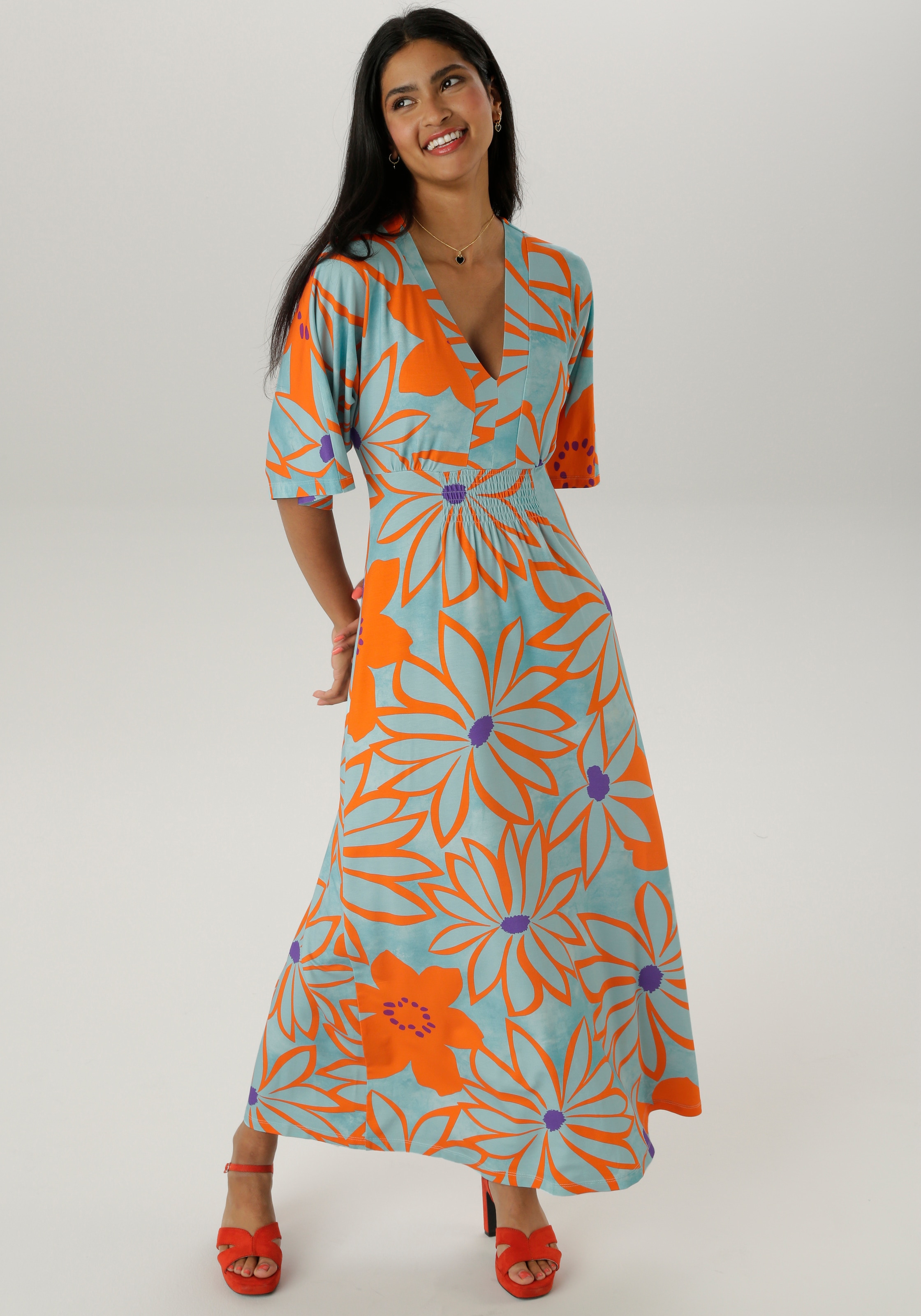 Aniston SELECTED Maxikleid, mit weiten, 3/4-langen Ärmeln