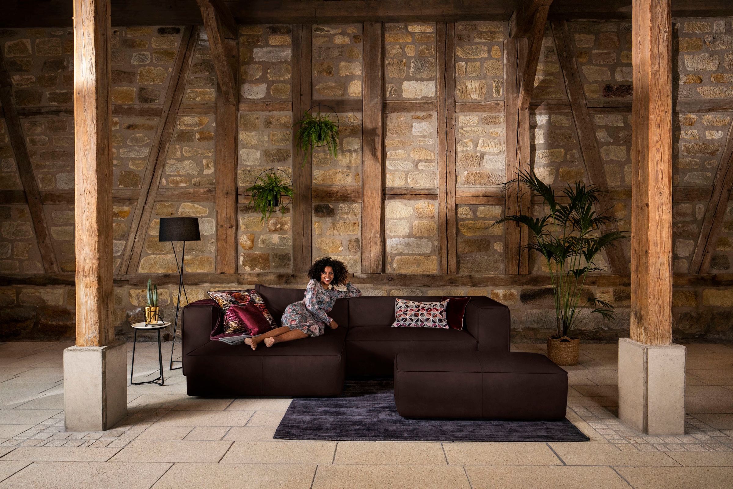 W.SCHILLIG Ecksofa »around-the-block« inklusive Hocker, mit eleganter Biese günstig online kaufen